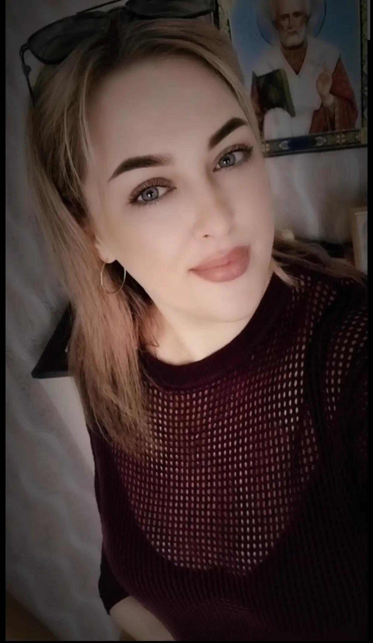 @anastasia***
