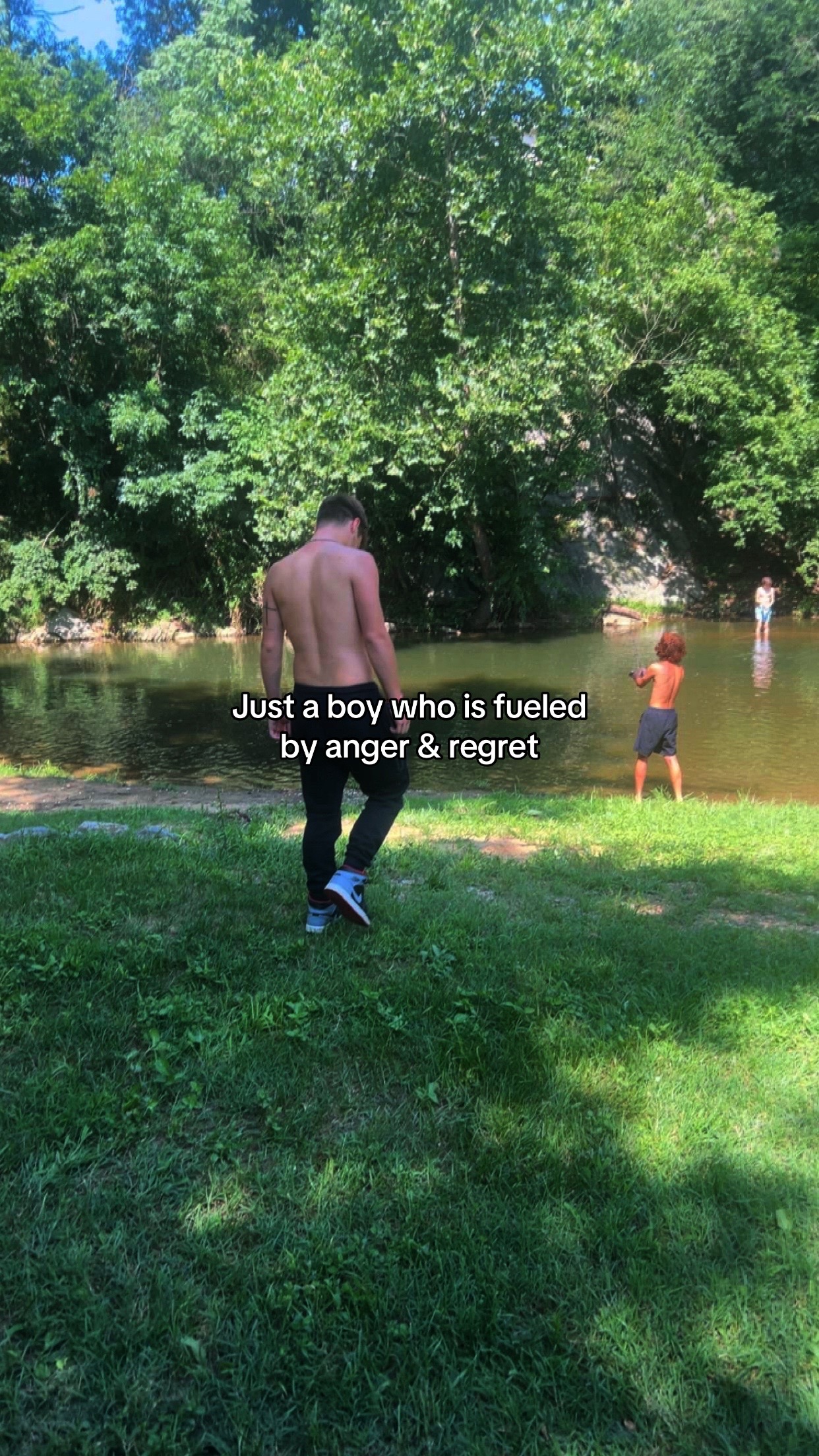 @️