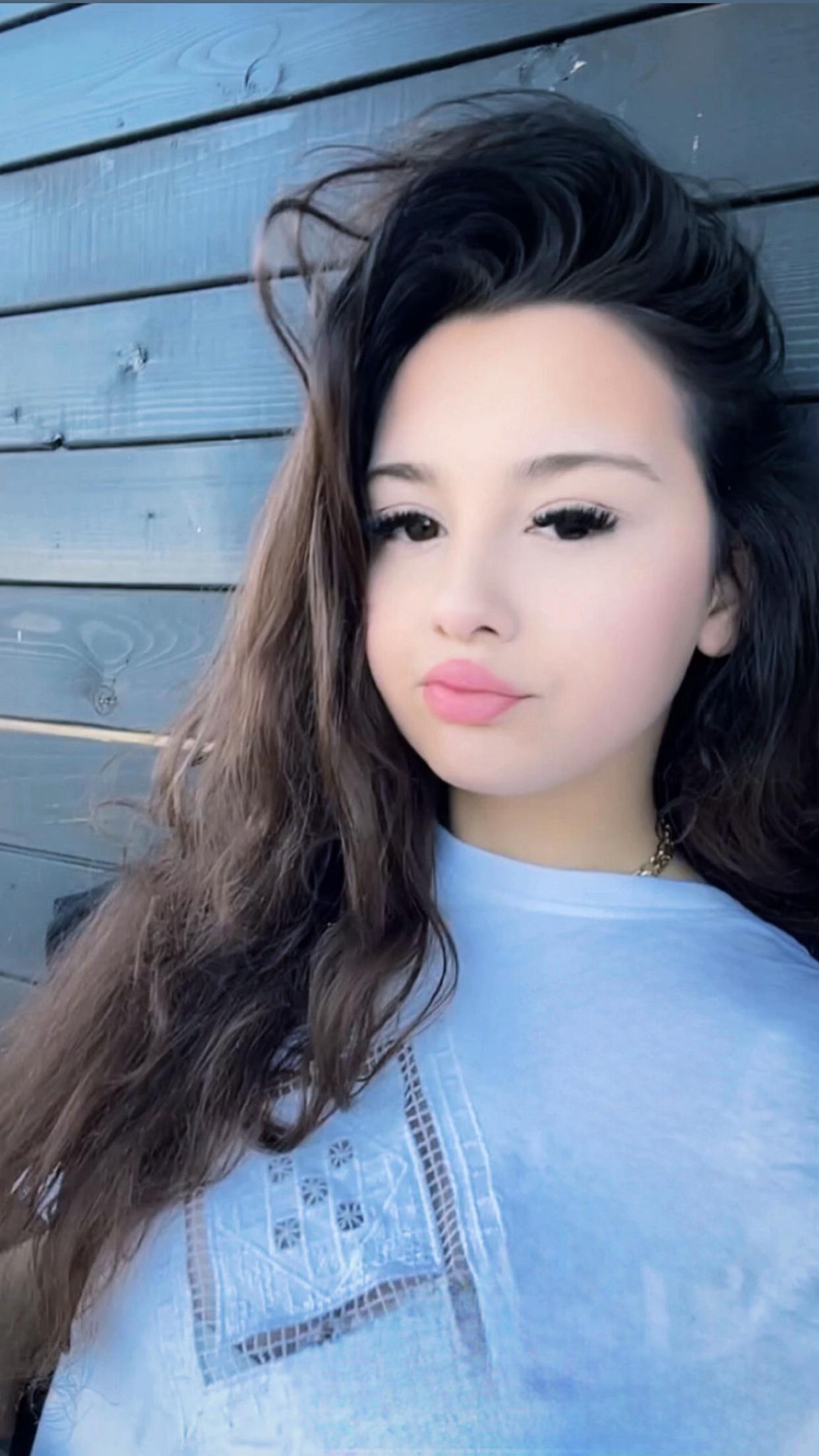 @𝒜𝓃ℯ𝓁𝓎𝓈