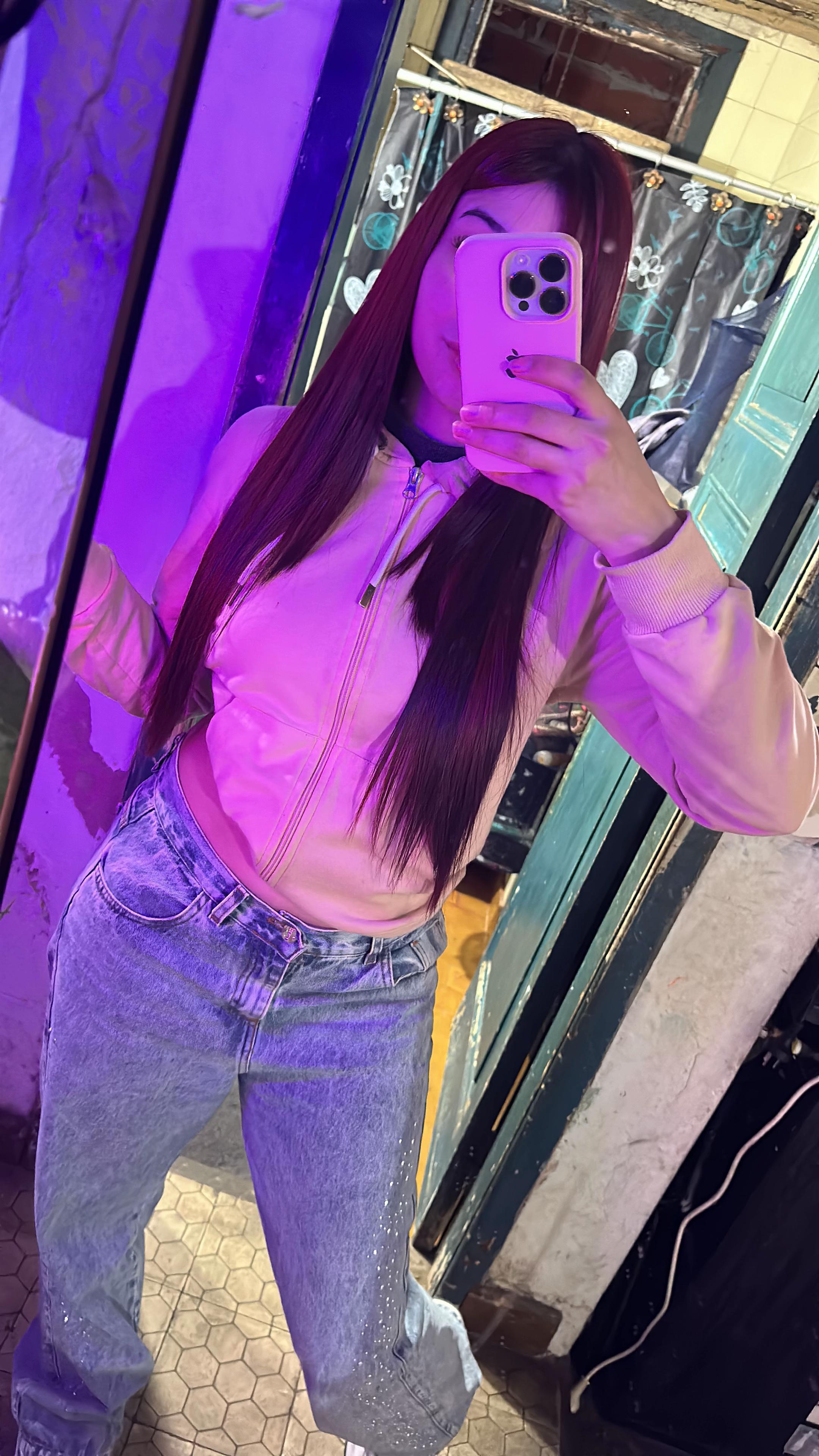 @ℳ𝑒𝓁𝒶𝓃𝓎👩🏻&zwj;🦰