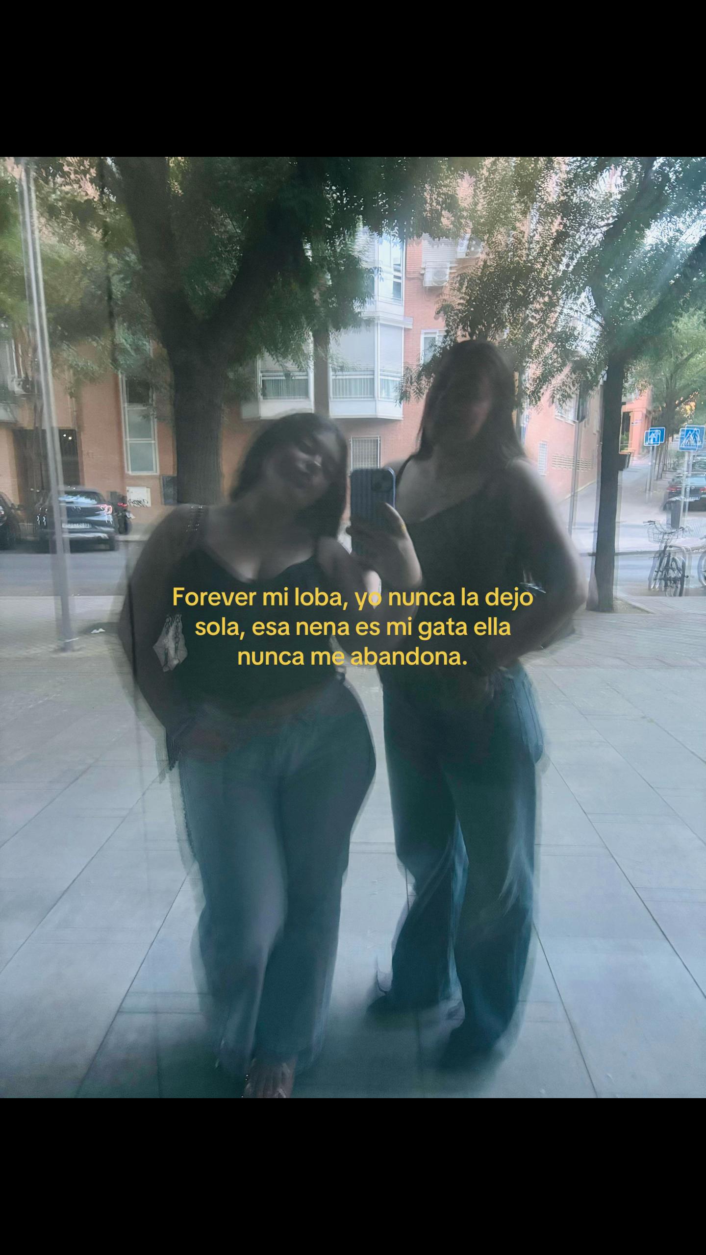 @_beaassecrett_