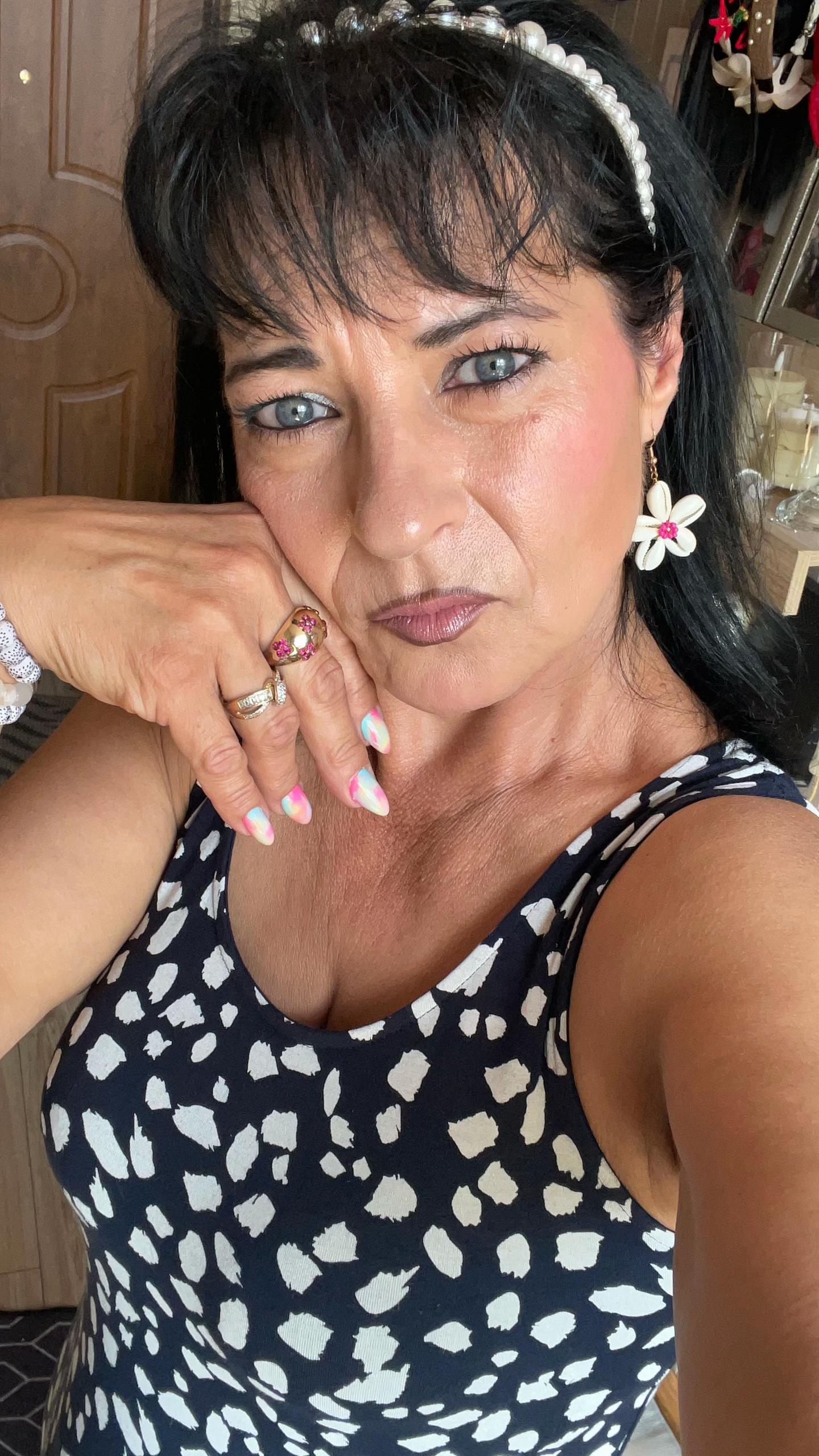 @Róża _Queen 🌹👑