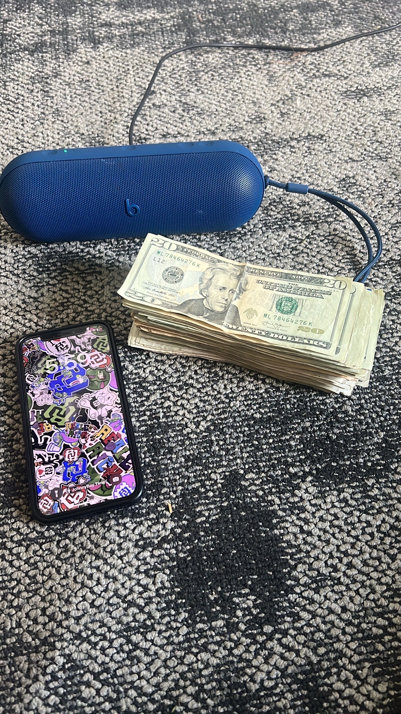 @👤