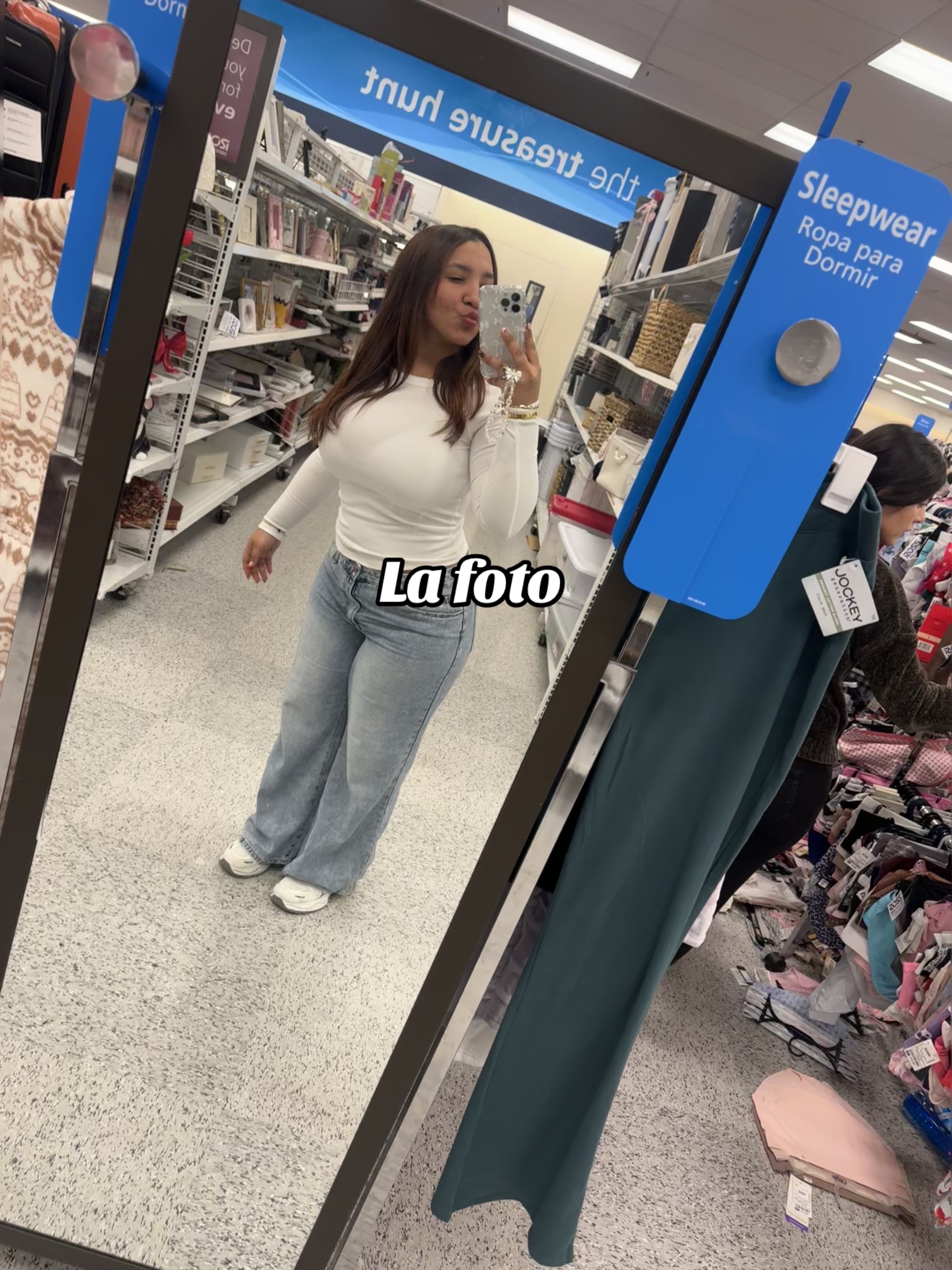 @Dani🍒🖇️