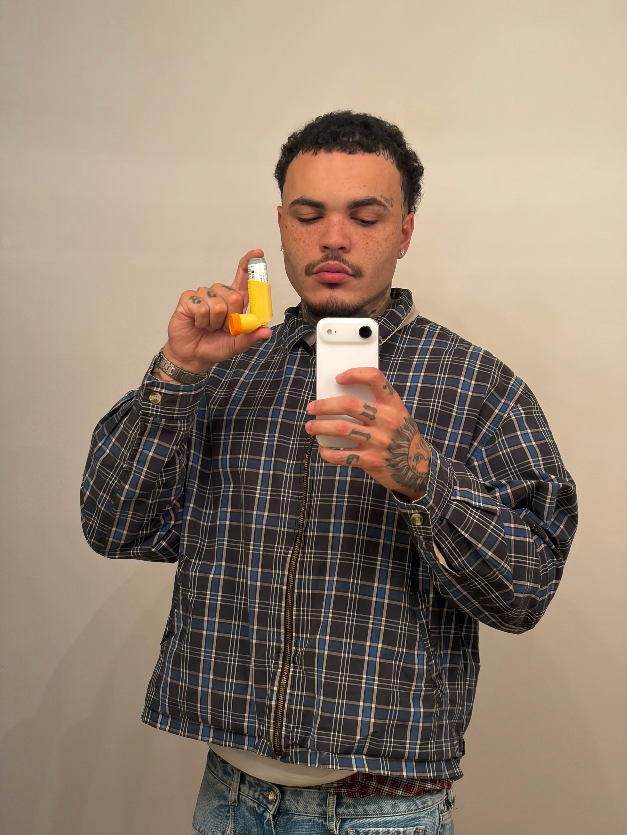 @Sleazyjpg