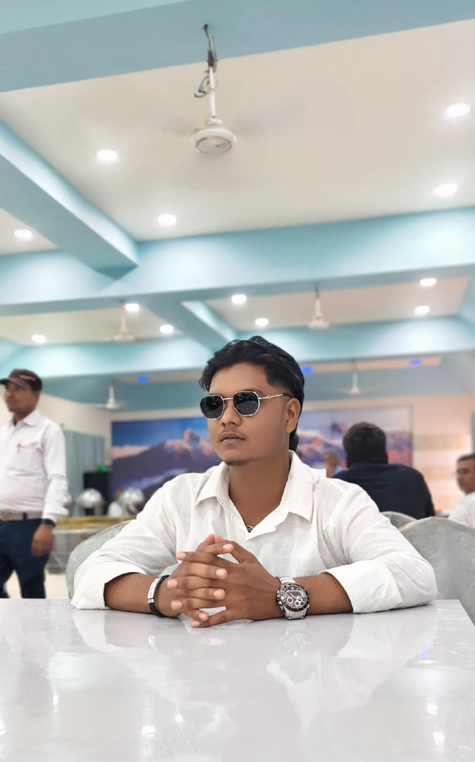 @MR__Khan_07