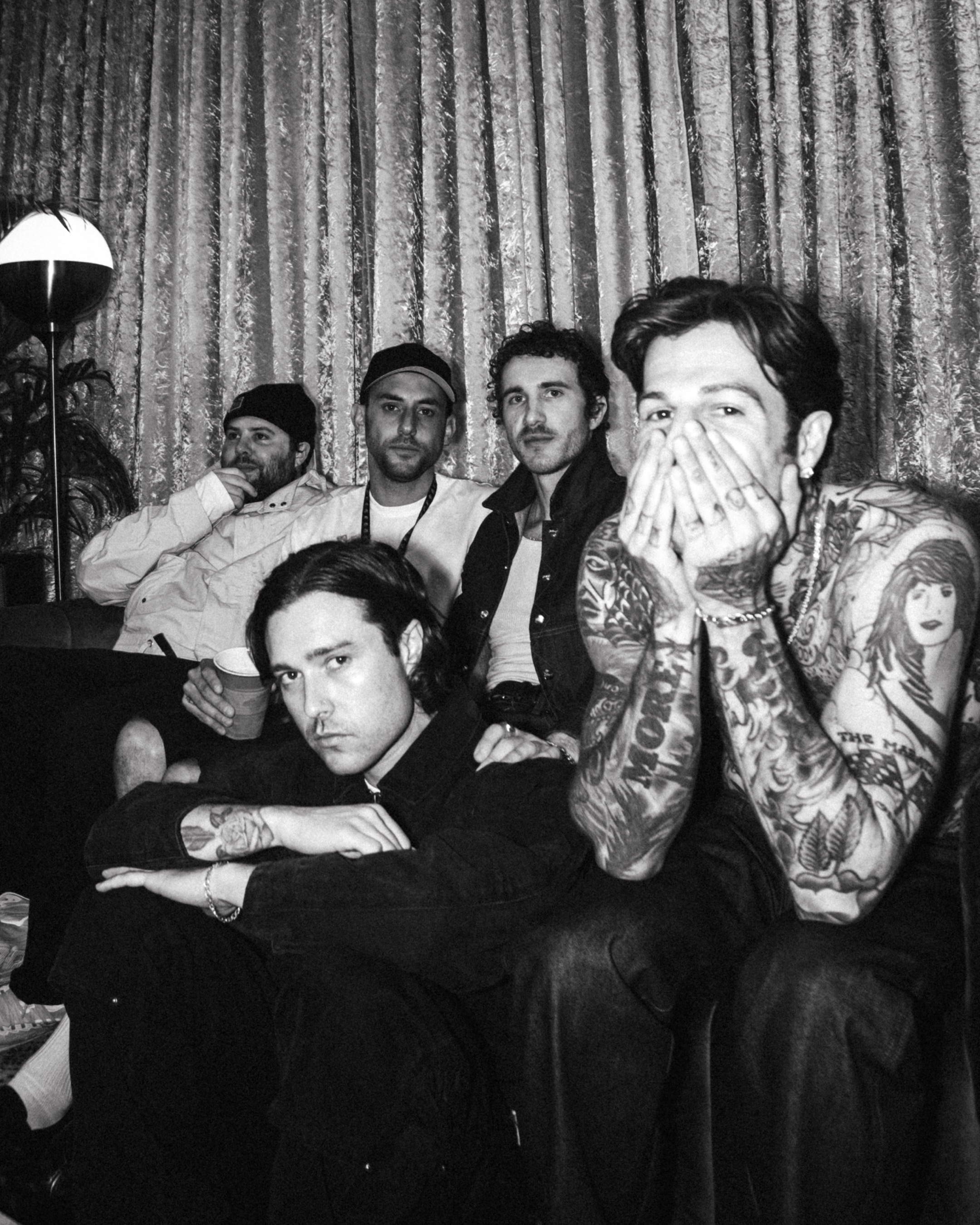 @The Neighbourhood