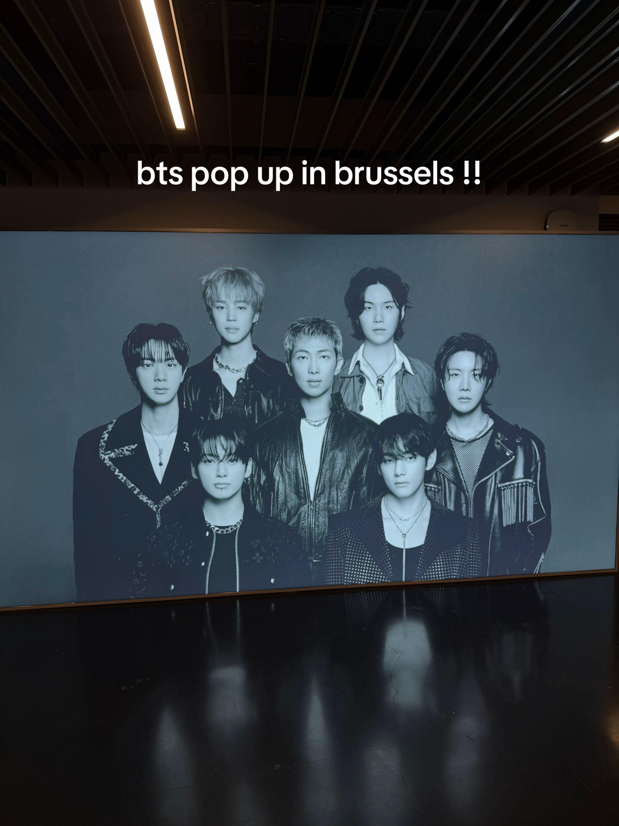 @jimin posed for me⁷