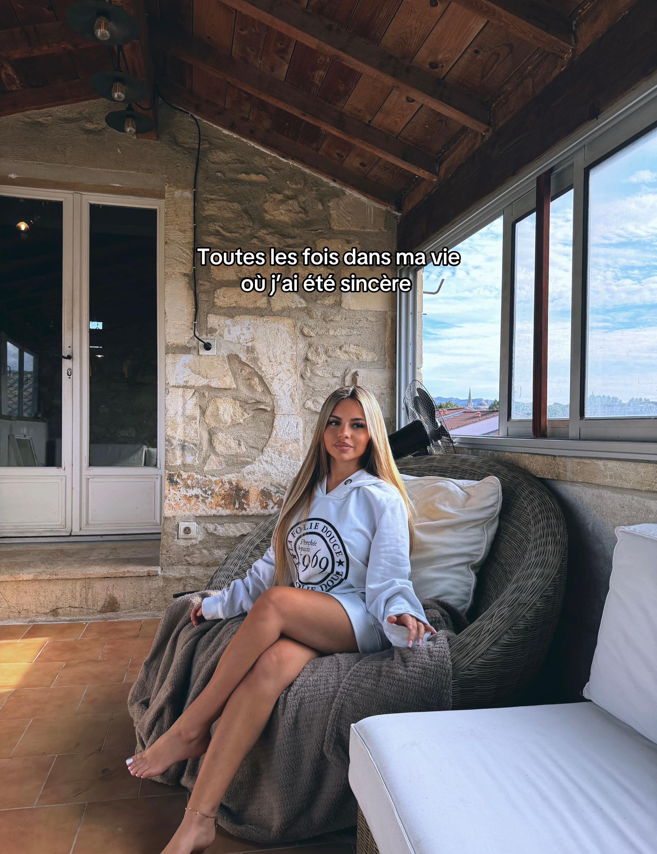 @Gαby💫