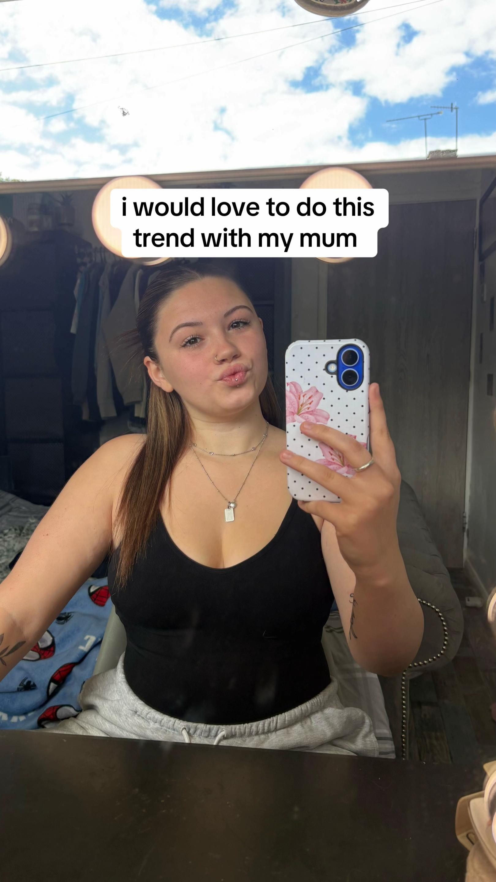 @nicole dyer