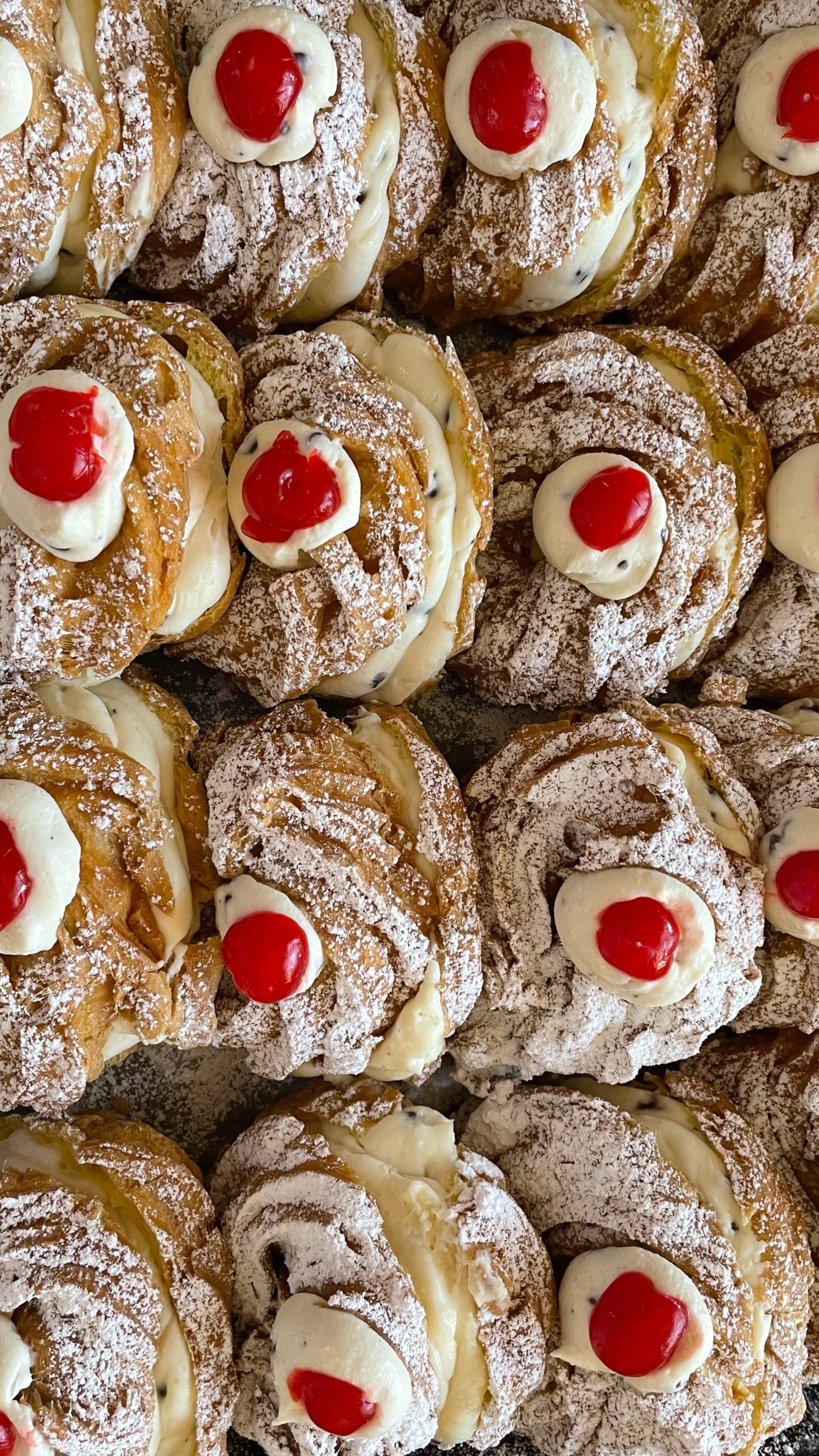 @Lucibellos Italian Pastry Shop