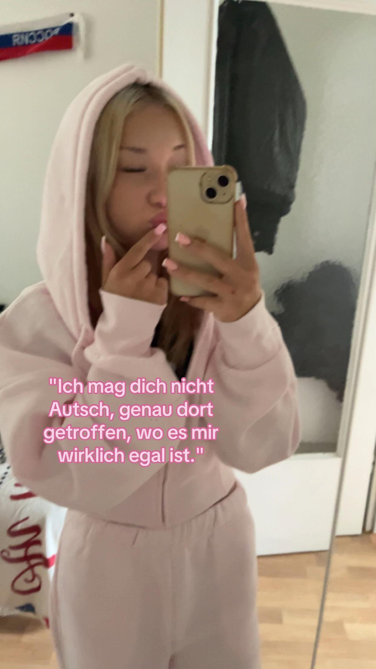 @𝐕&rsquo;🪆