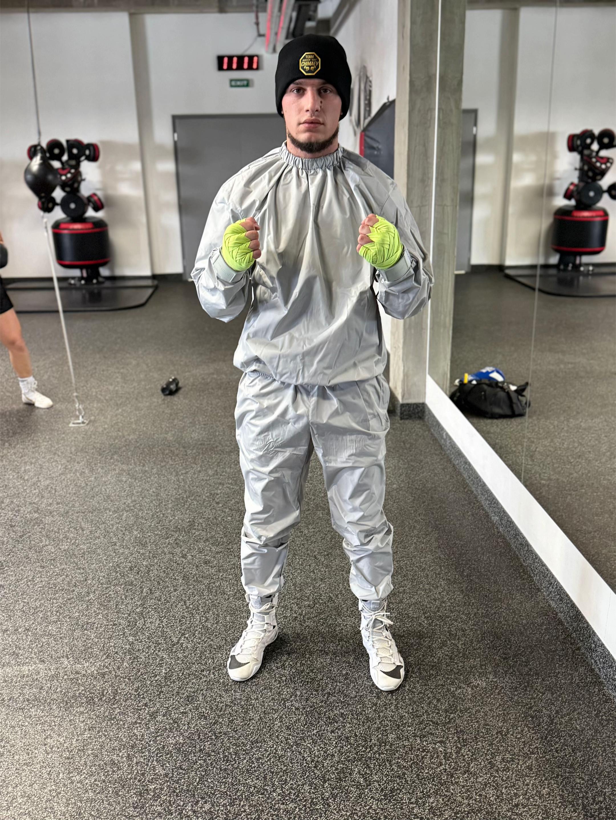 @_EL_12_PRO_BOXER🐺🦅