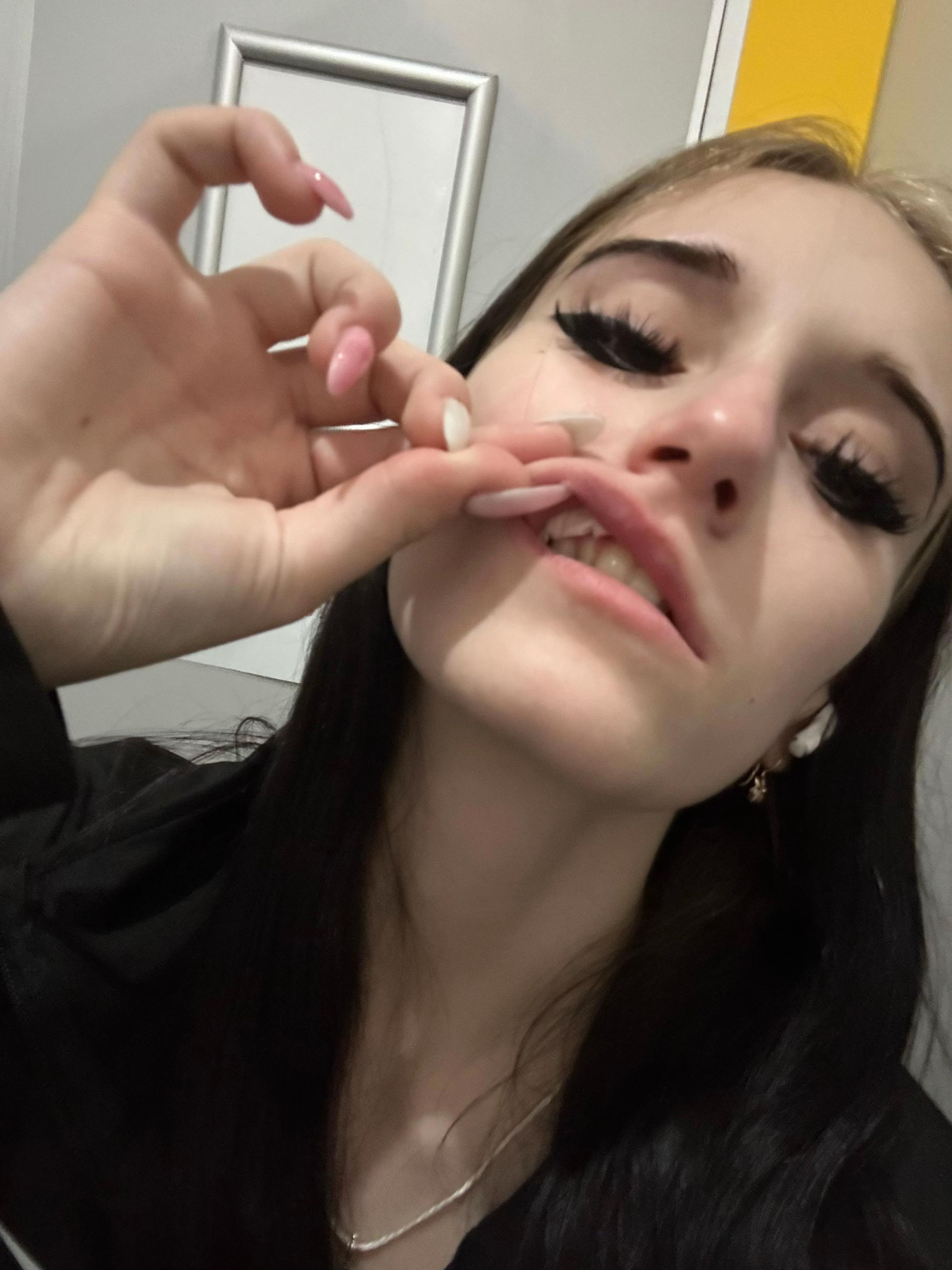 @даша