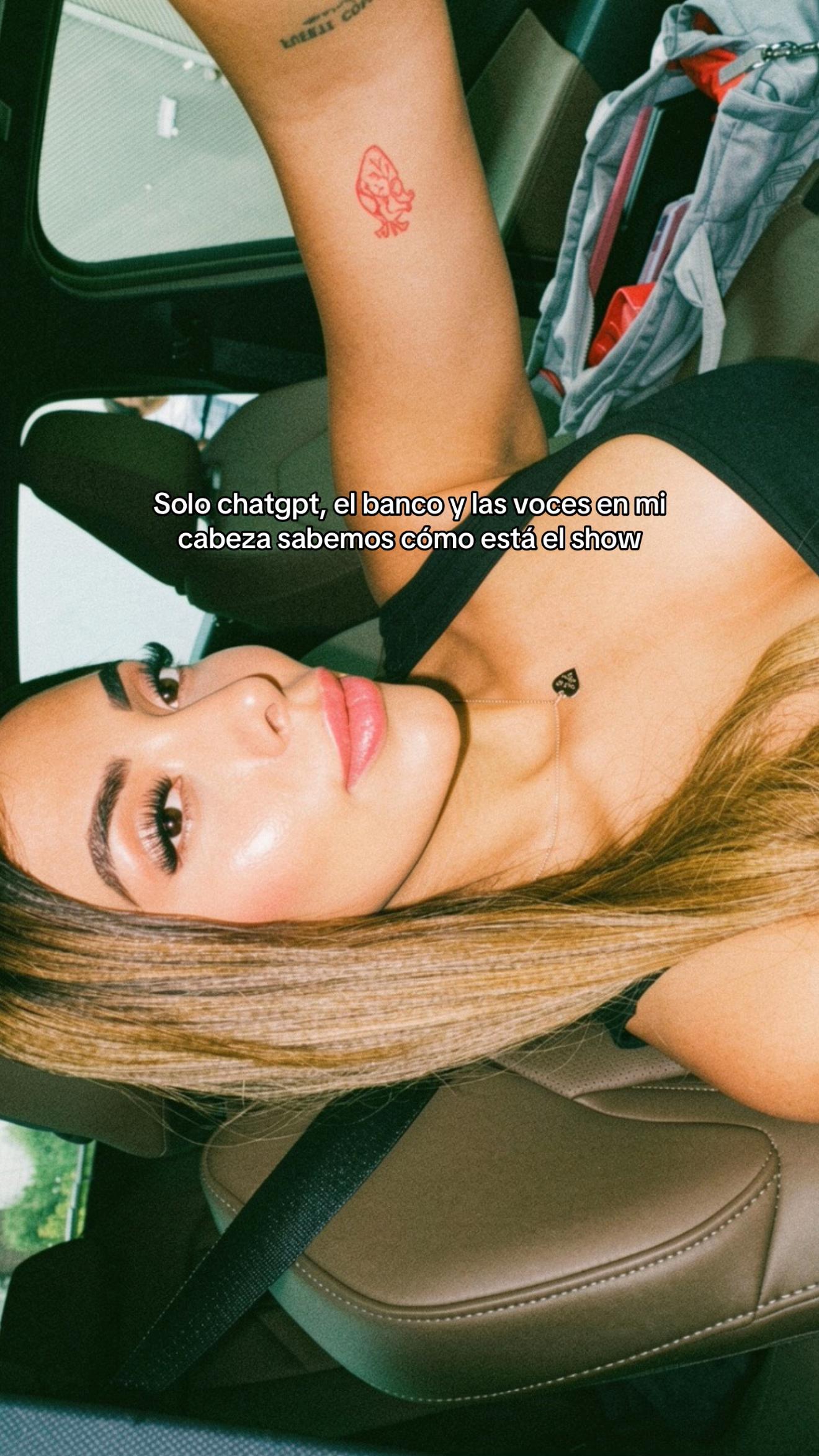 @Ana Flores