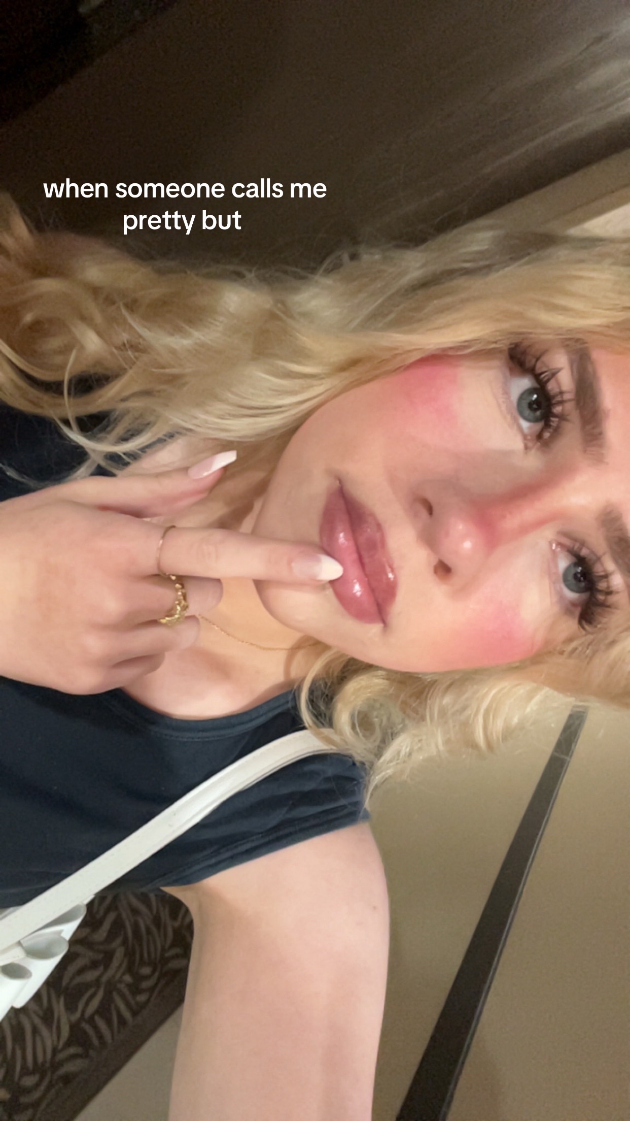 @paris skylar 🧁🎀