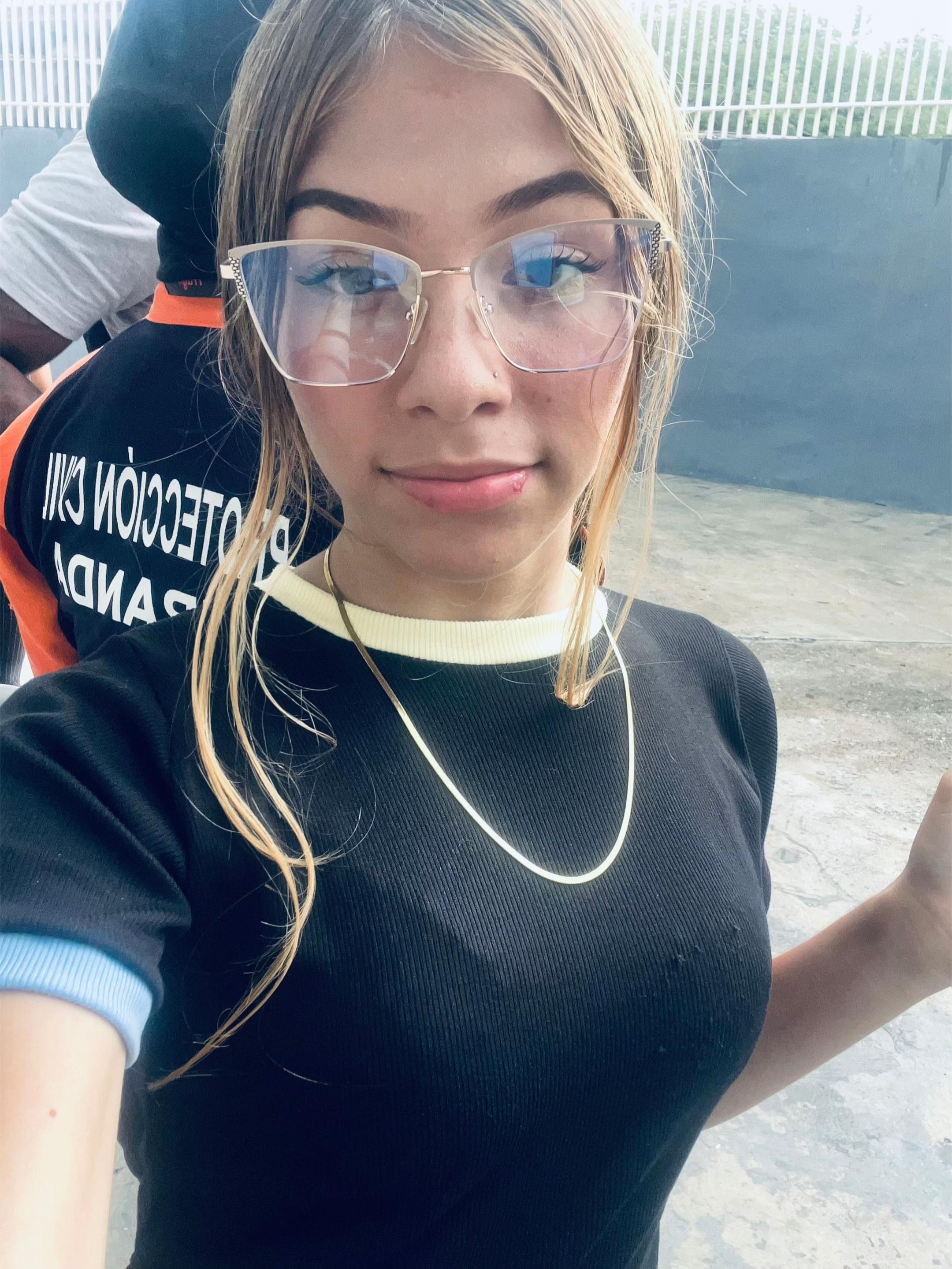 @Paola👑.
