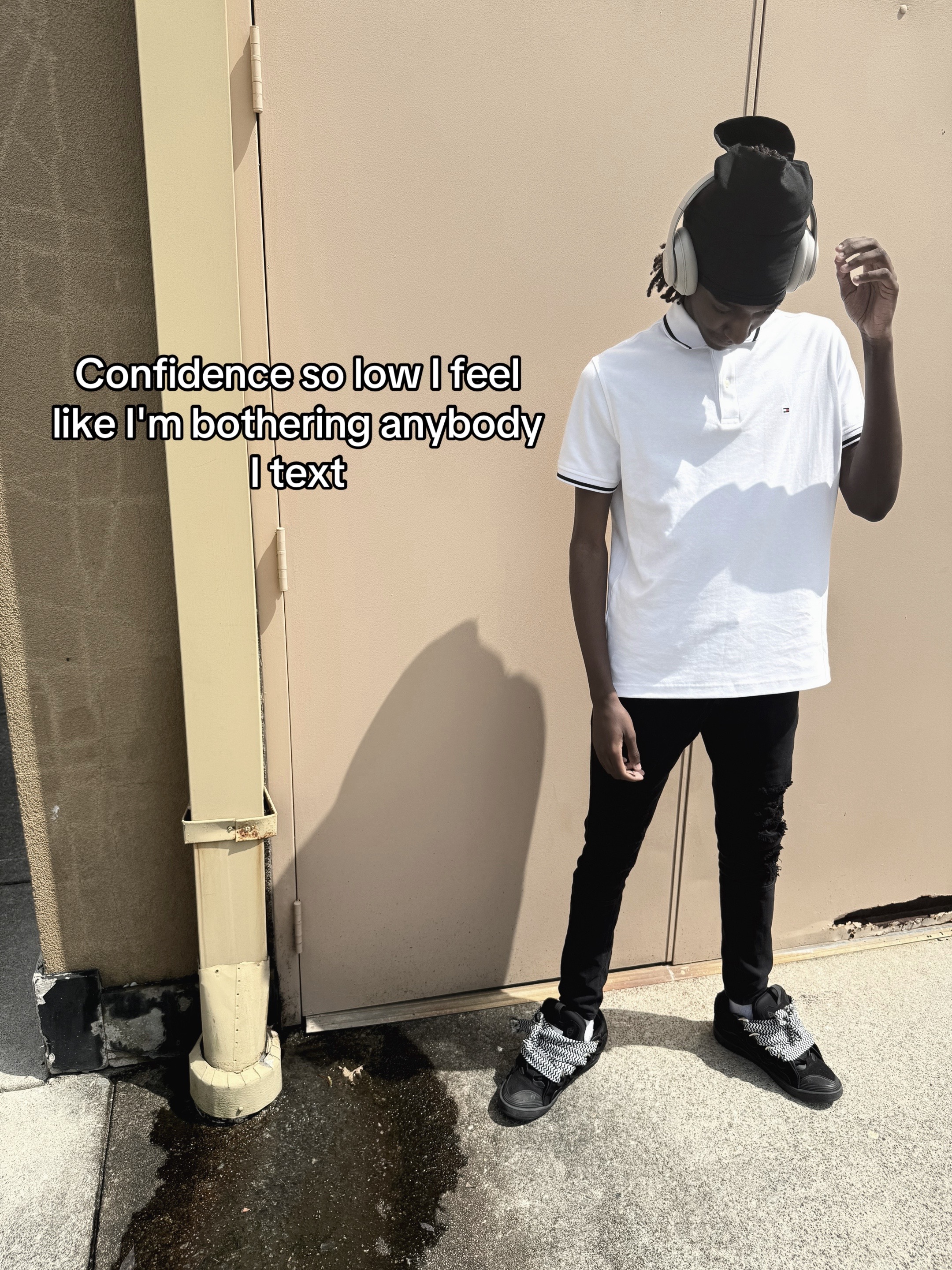 @:I