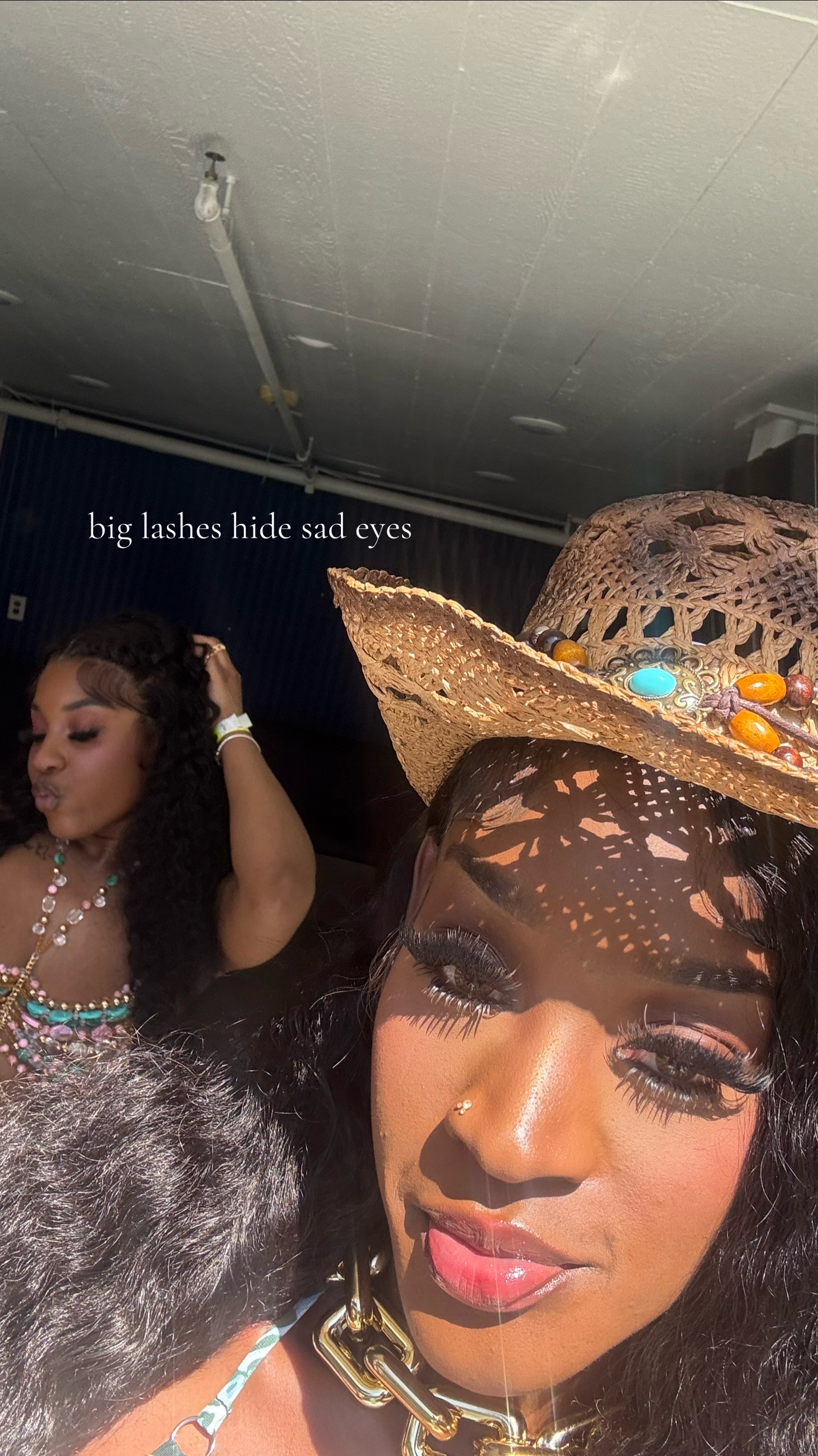 @i love pretty girls 🫦.