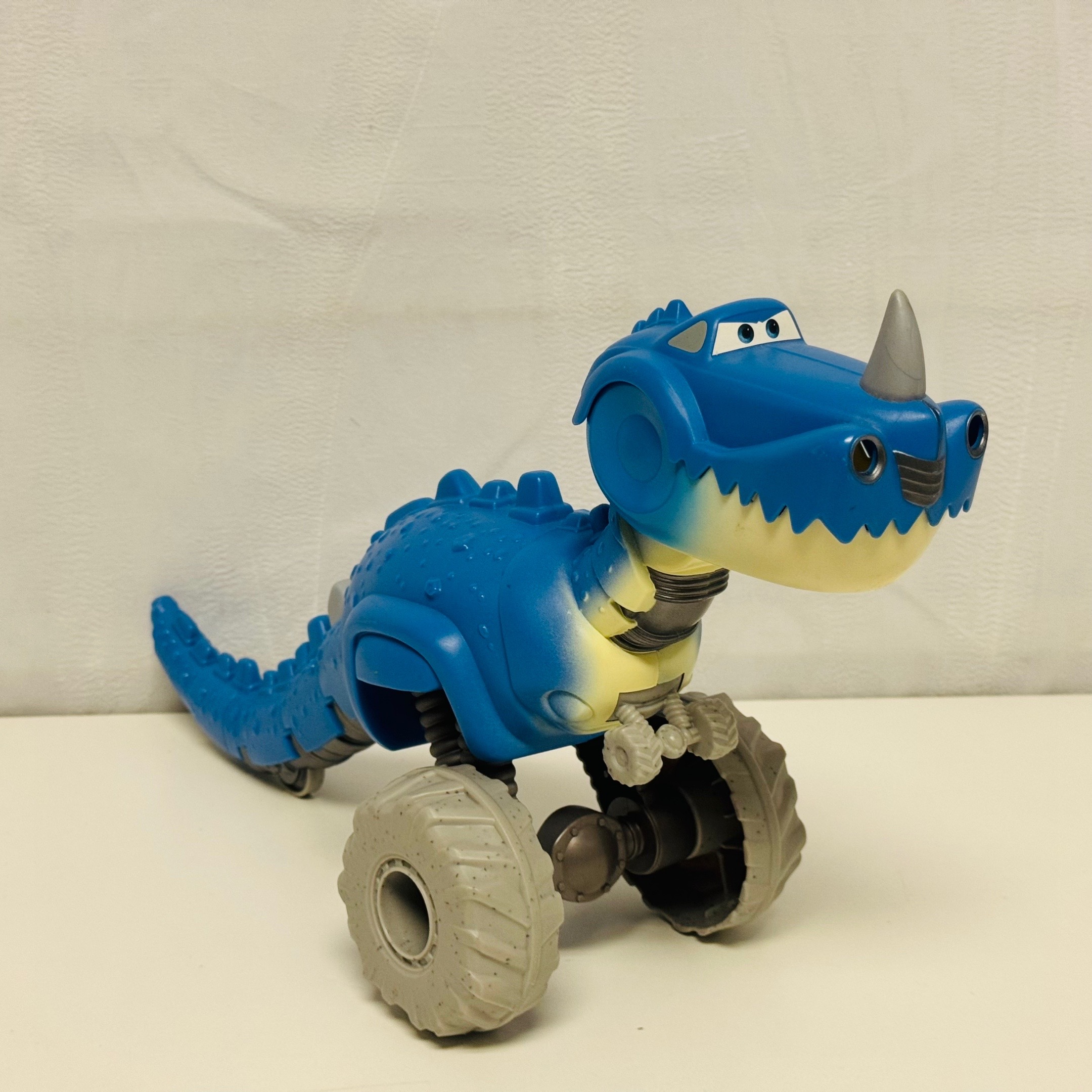 @diecastdungeon