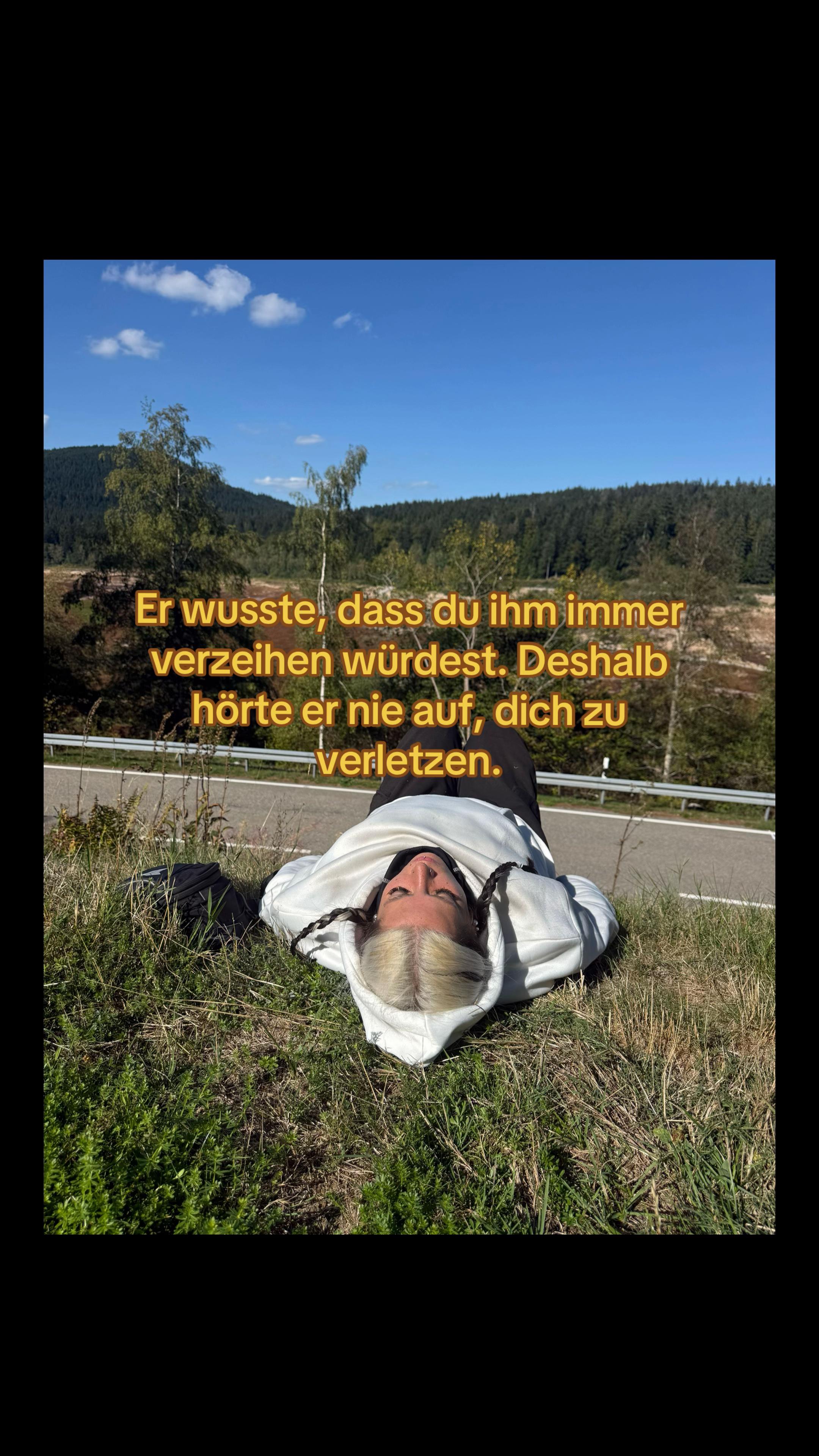 @kimi_car_bikergirl