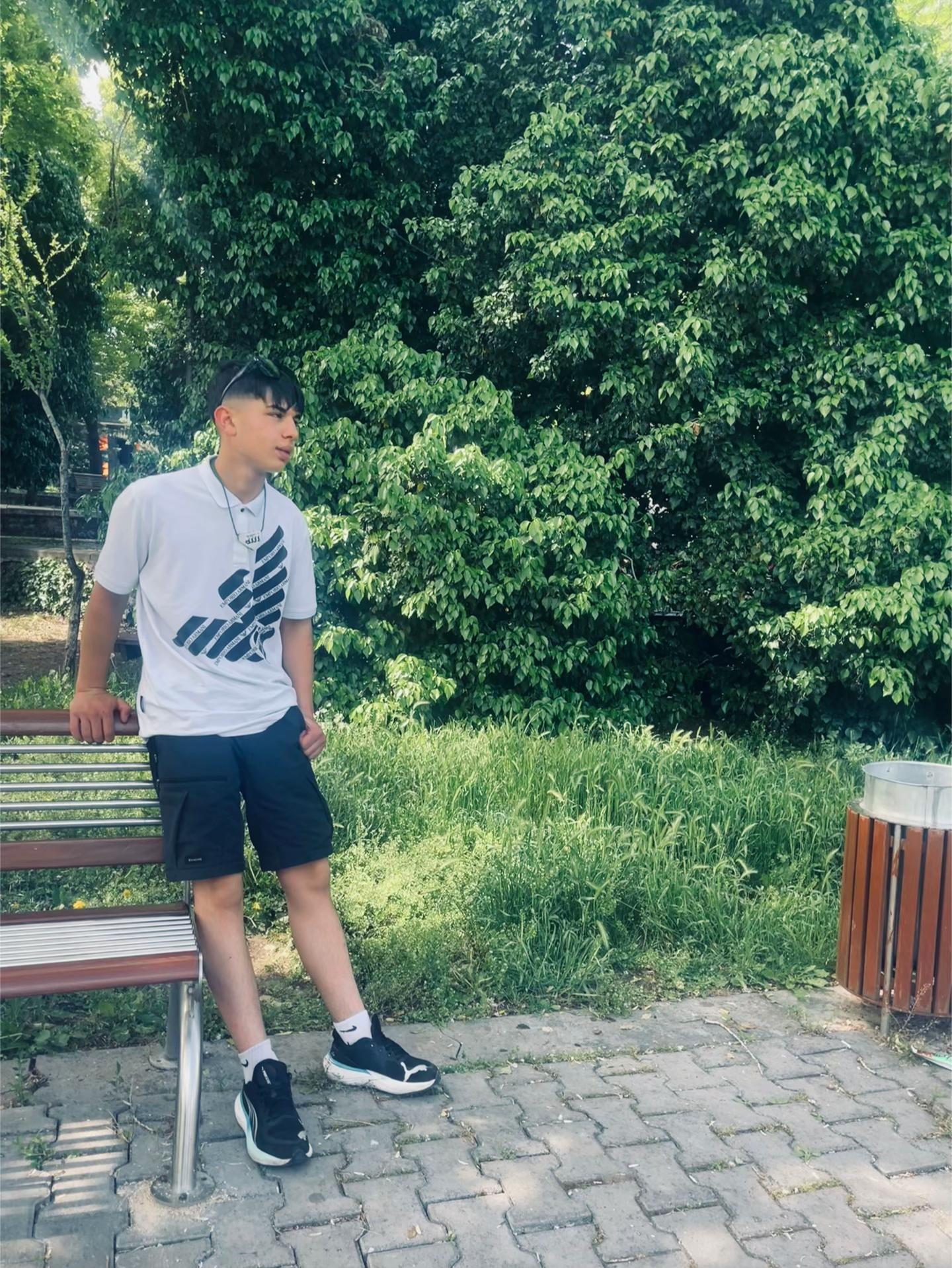 @𝚉𝘢𝓏𝖺