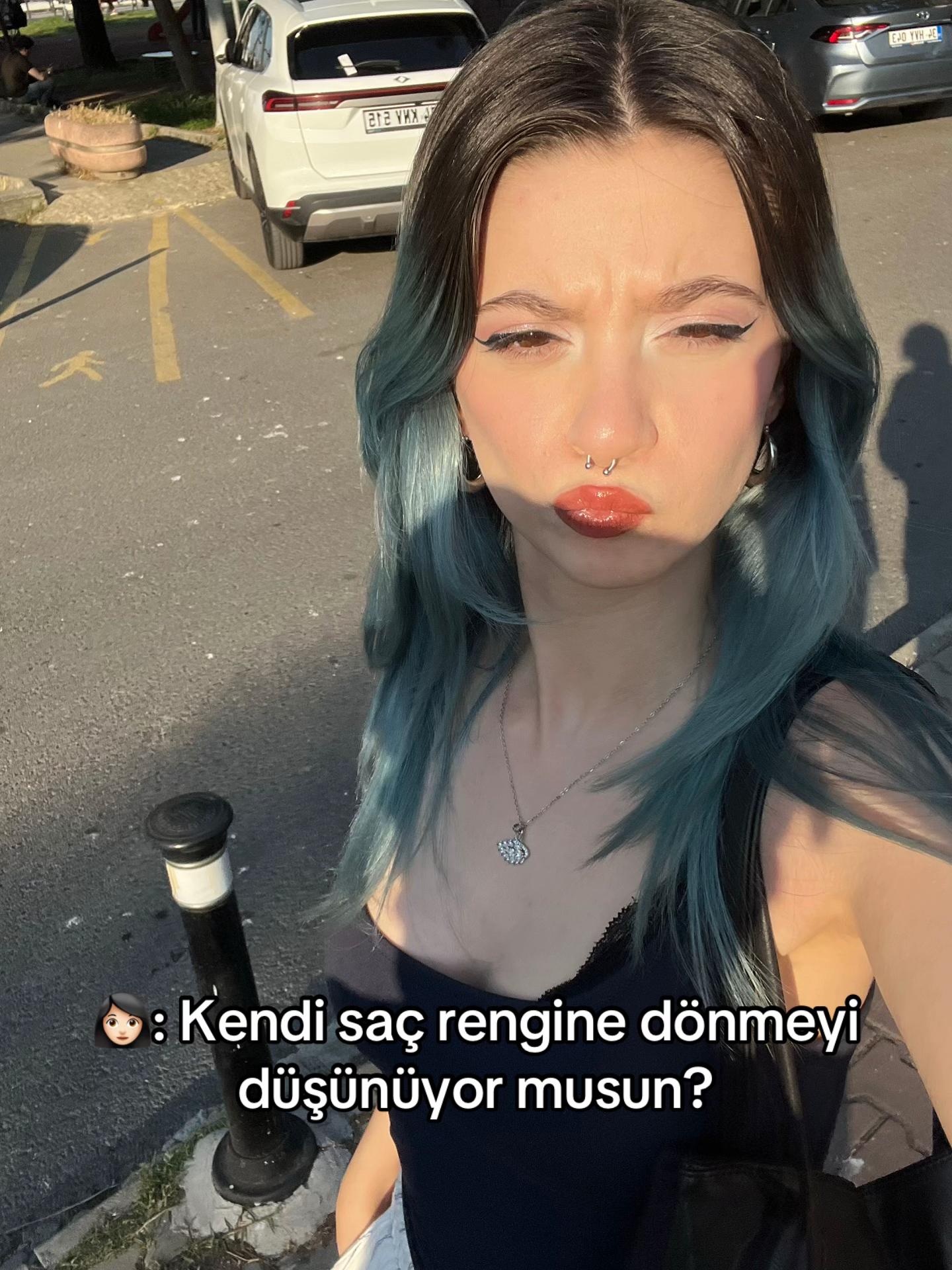 @Esra
