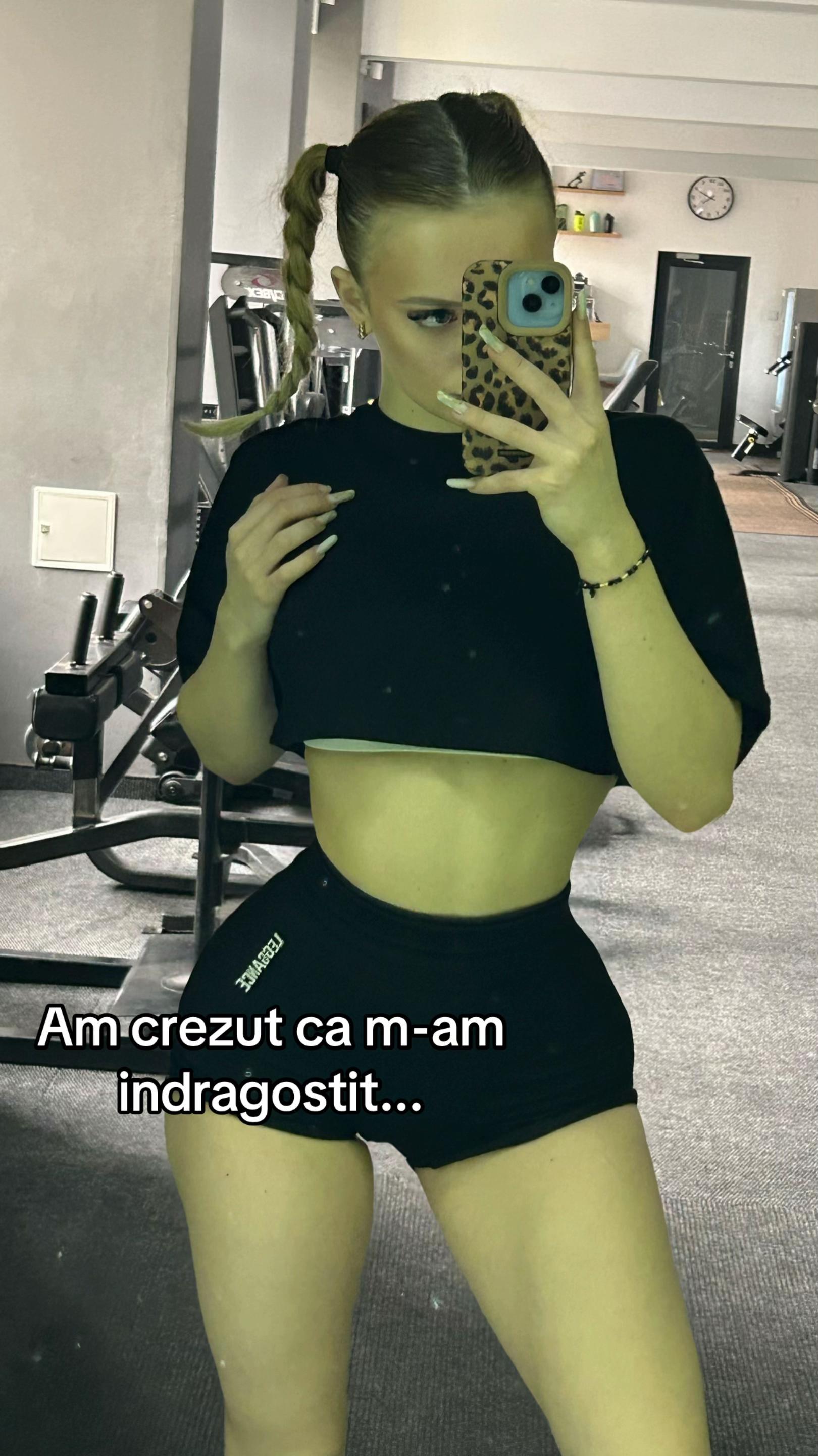 @ameliahendrea