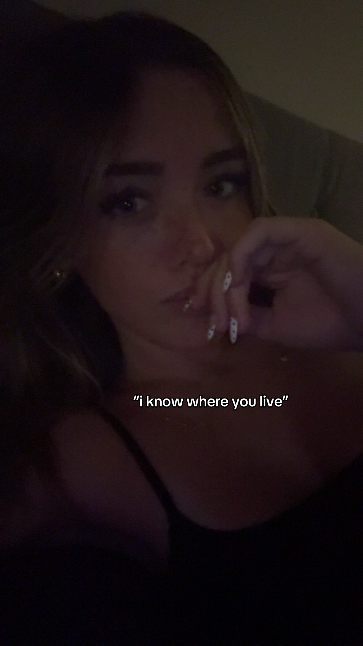 @??