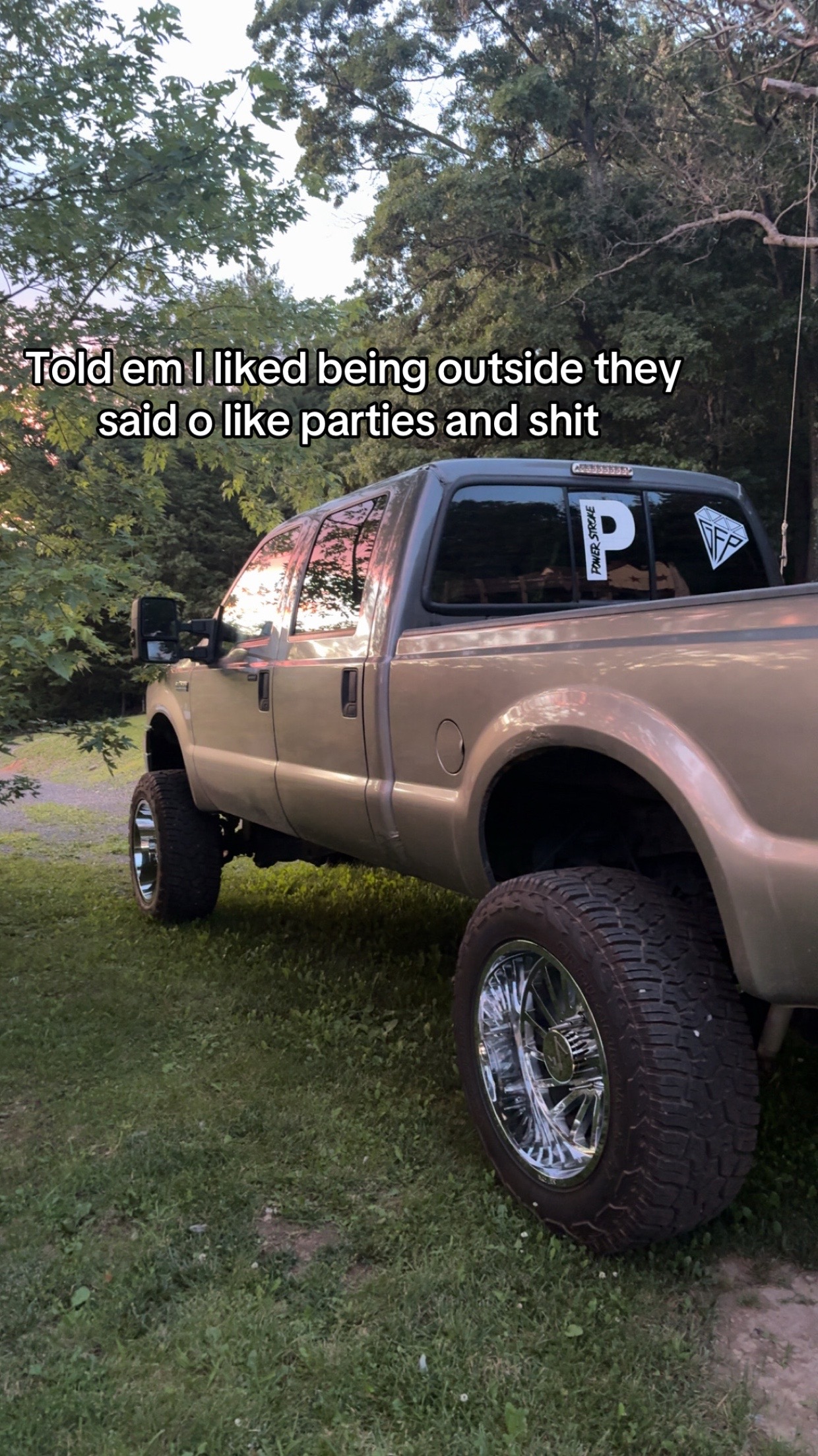 @𝒟𝒶𝓋𝑒