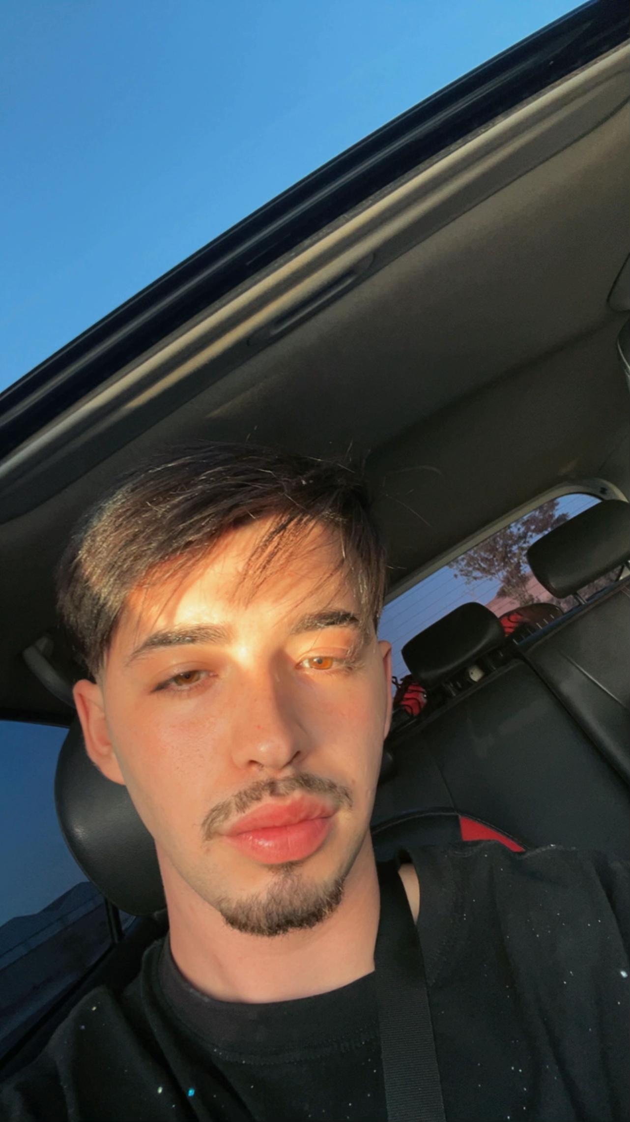 @Oussama🇨🇳