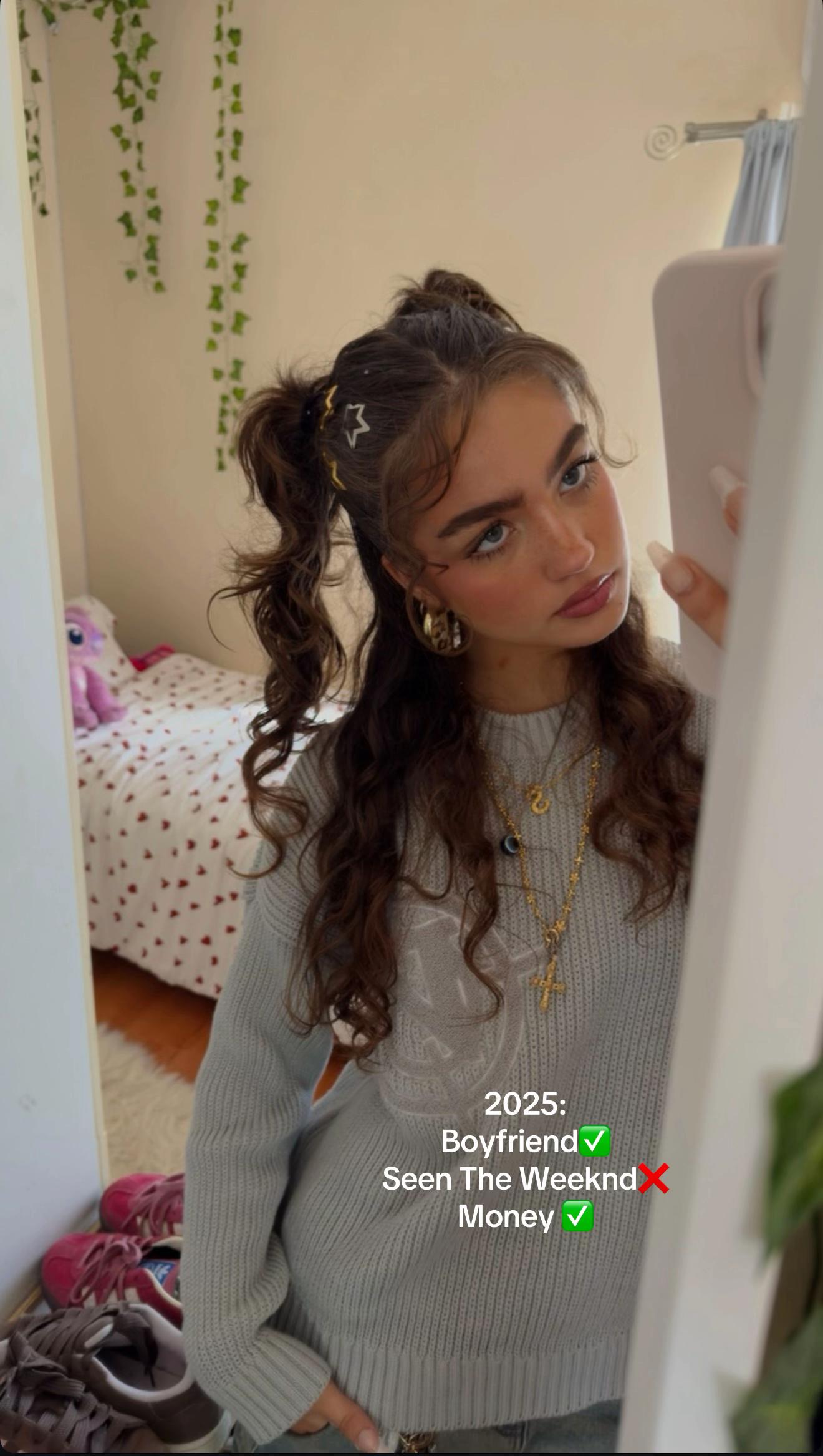 @𝓢 𝓐 𝓡 𝓐