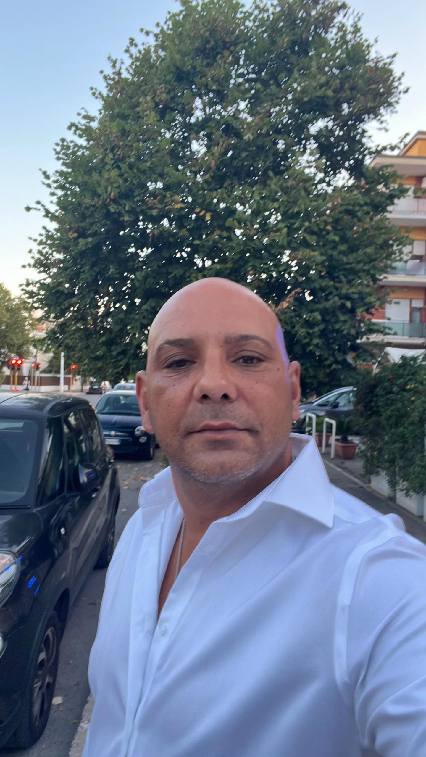 @Tonycrl