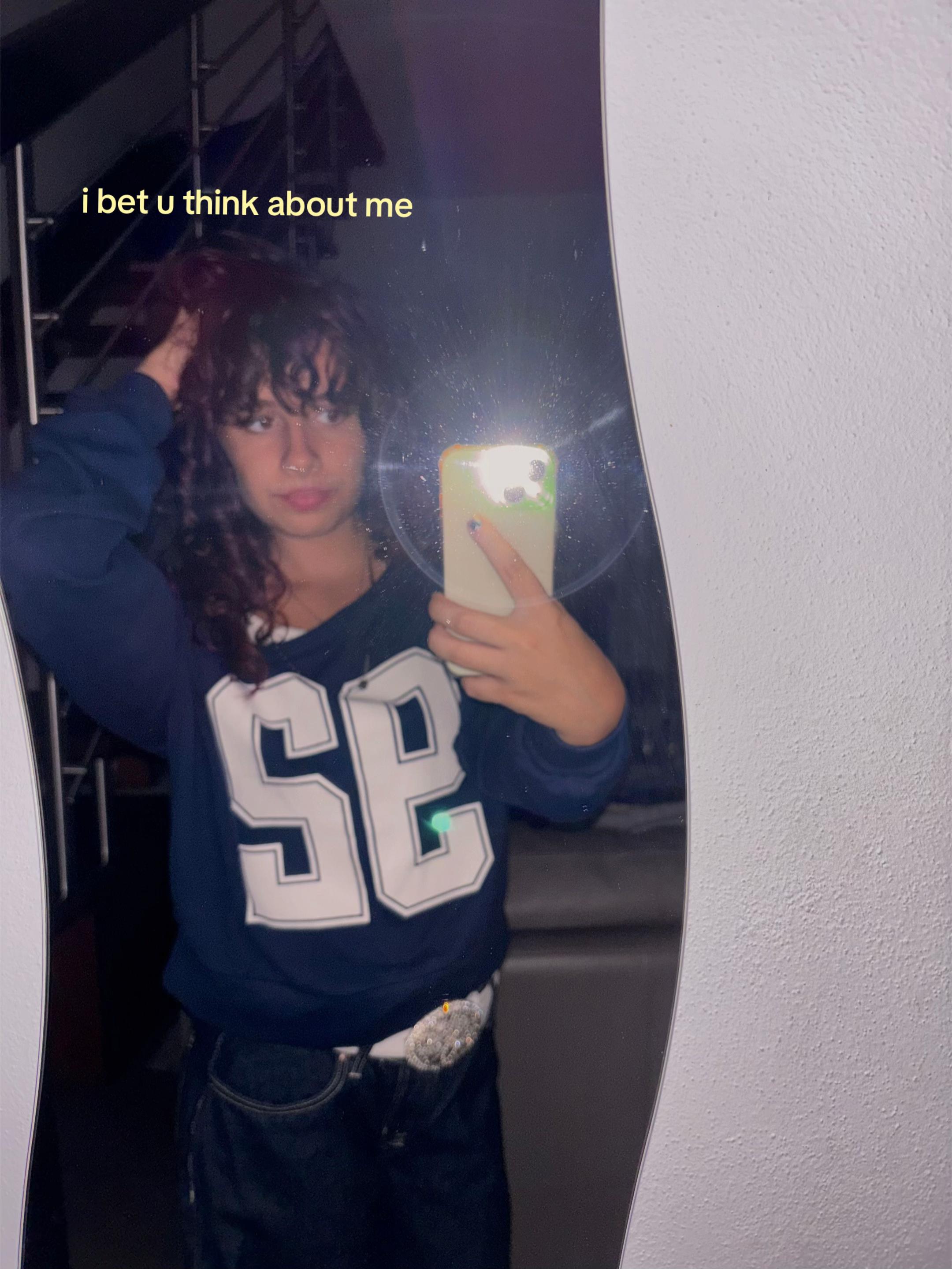 @ani🧟♀️