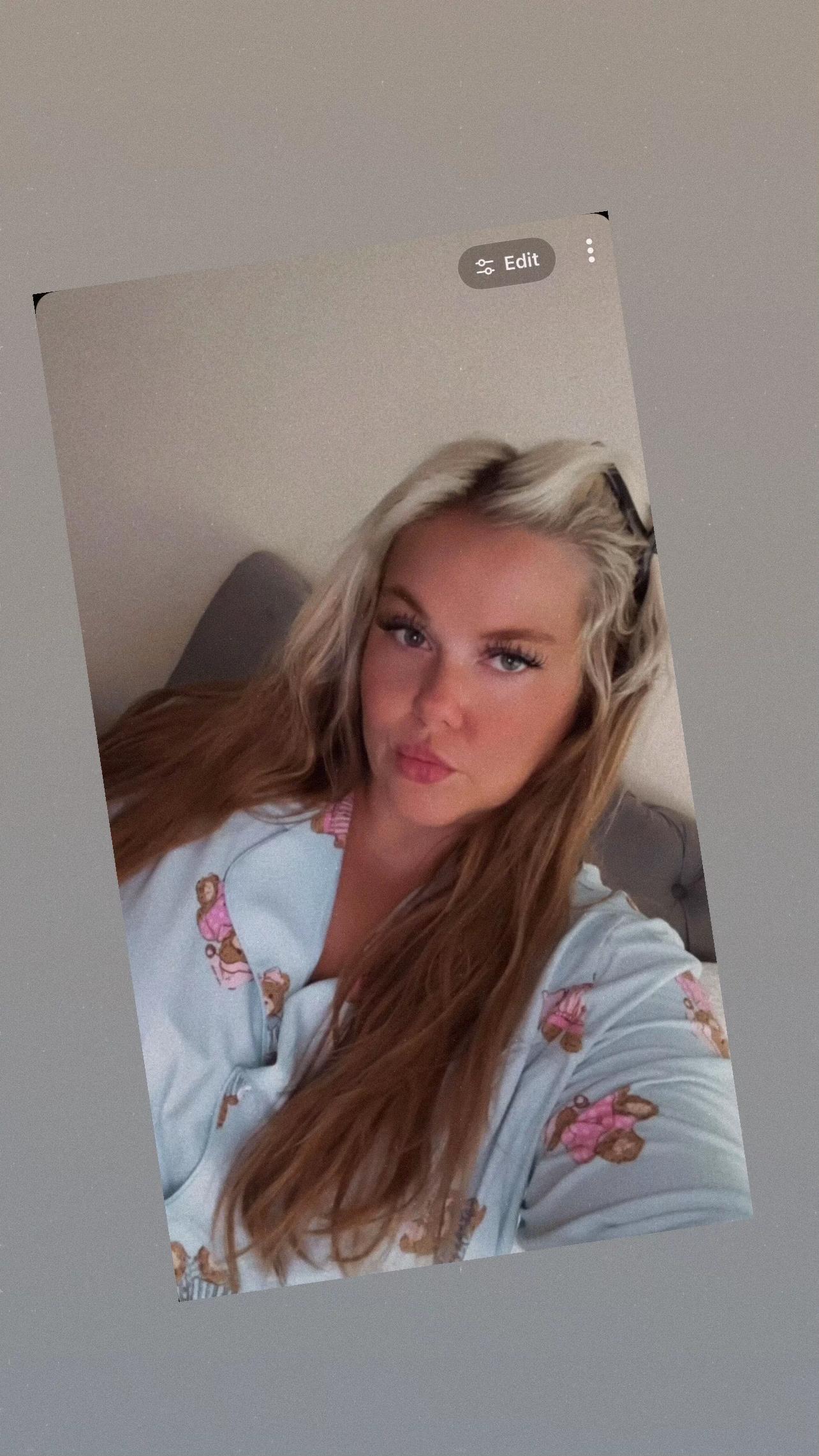 @Danielle Dullaghan🌸💫