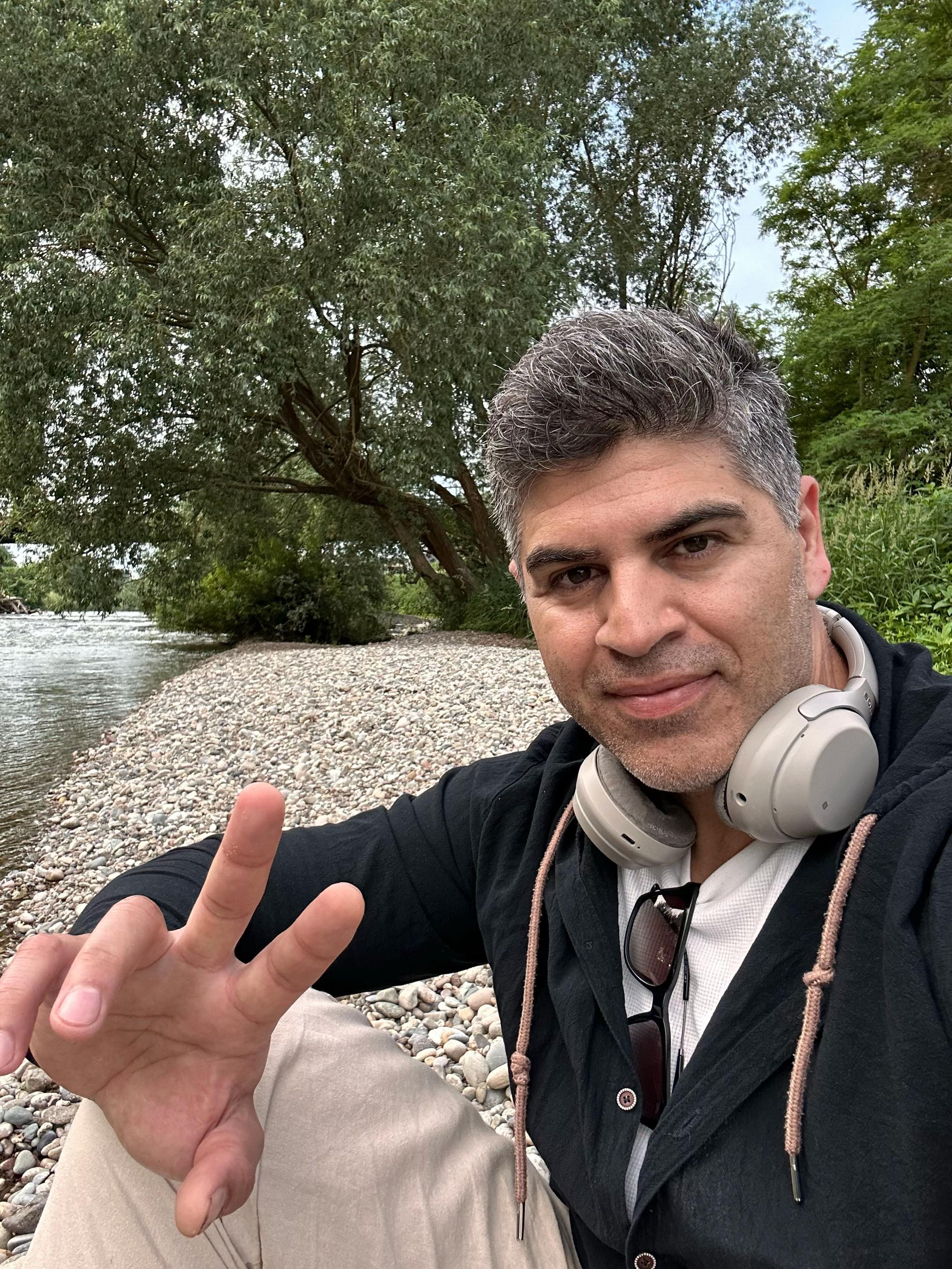 @Rishad Noor رشاد نور
