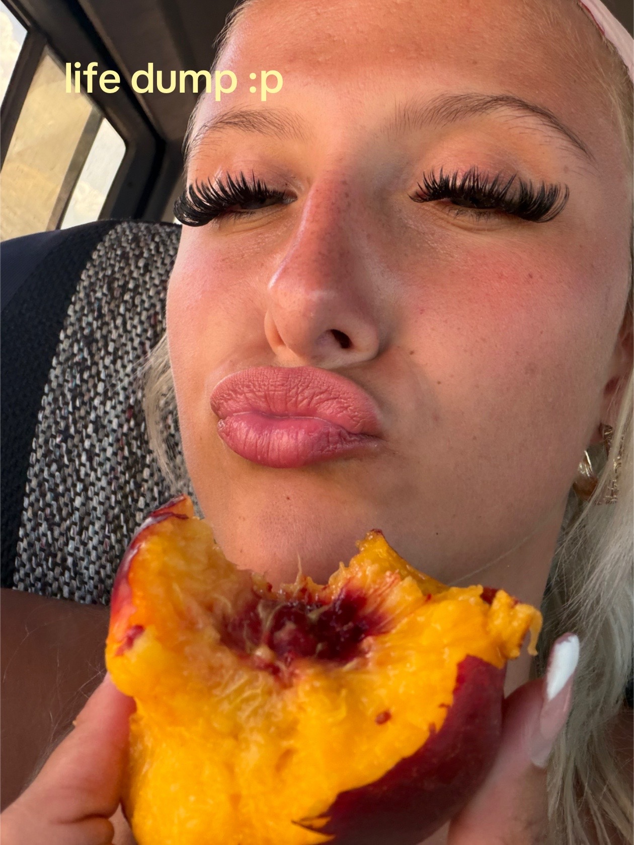 @<3