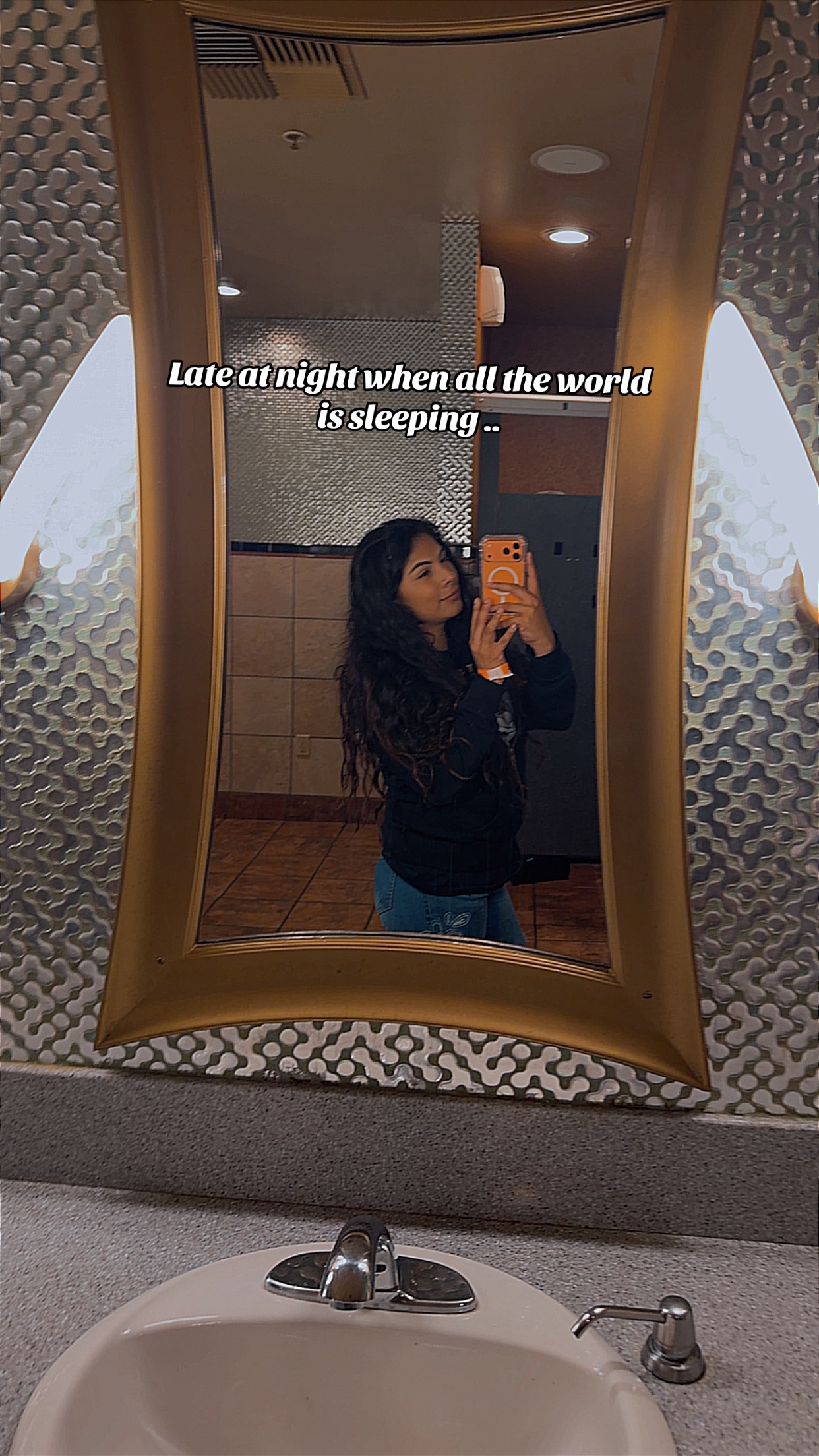 @𝓙𝓾𝓵𝓲𝓮𝓮𝓫𝓫𝔂