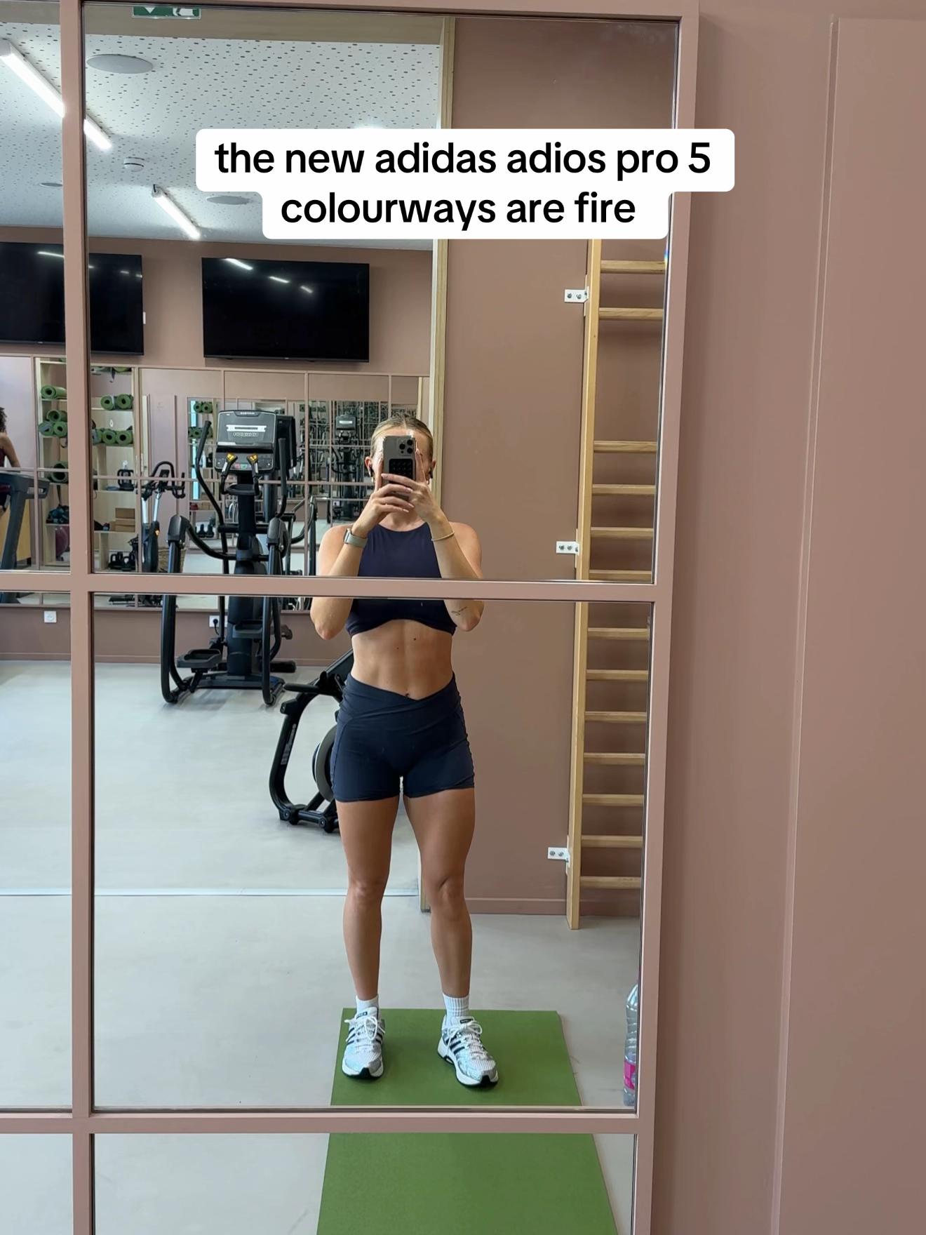 @kelly, fitness fashion travel