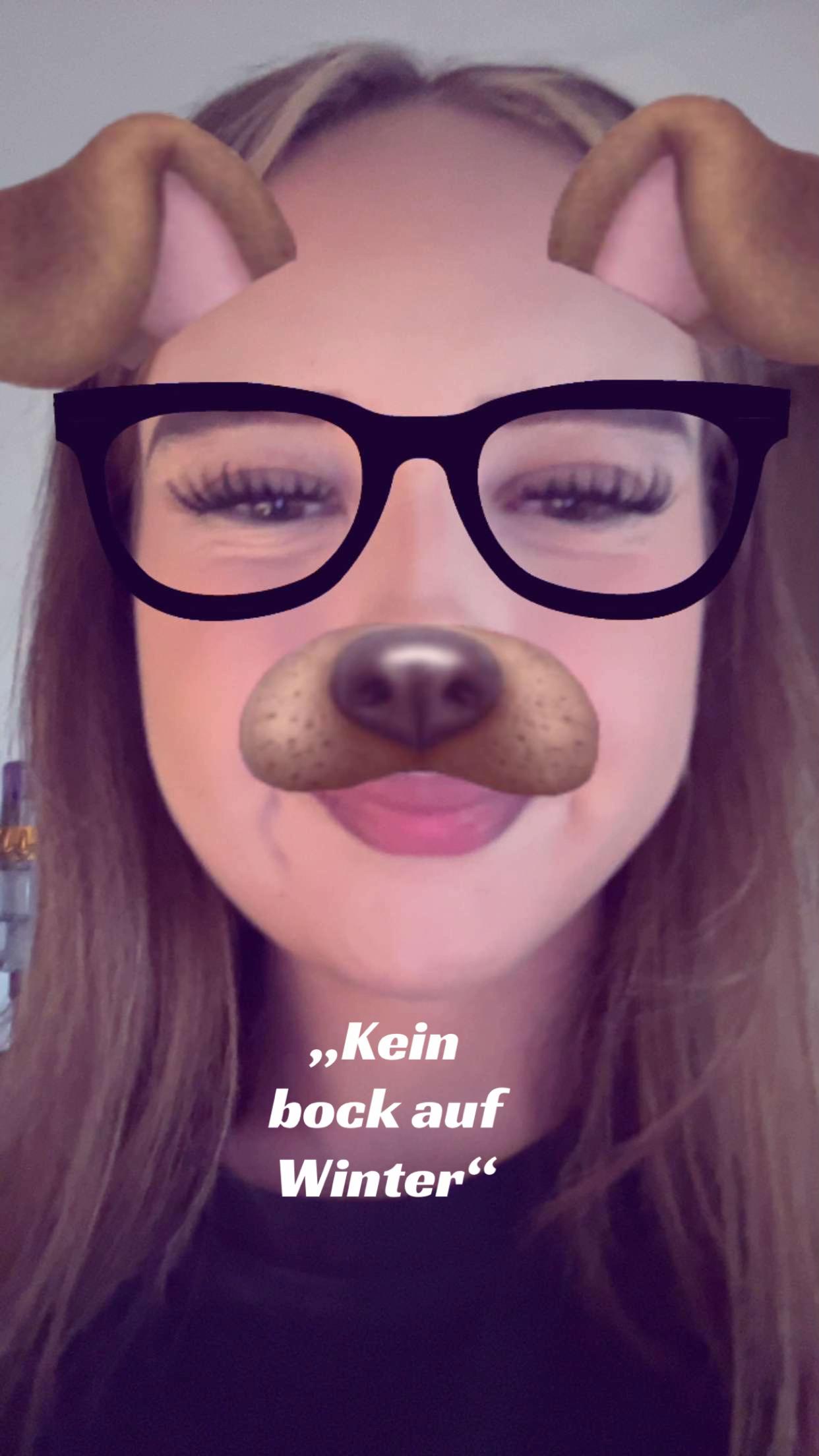 @+40🇹🇩