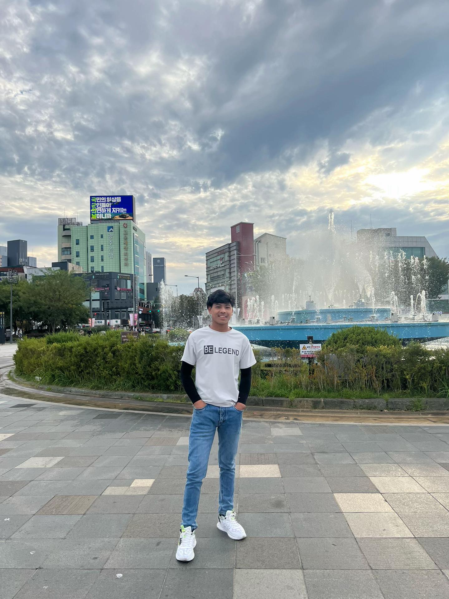 @Mr_√kàñxà🇳🇵><🇰🇷
