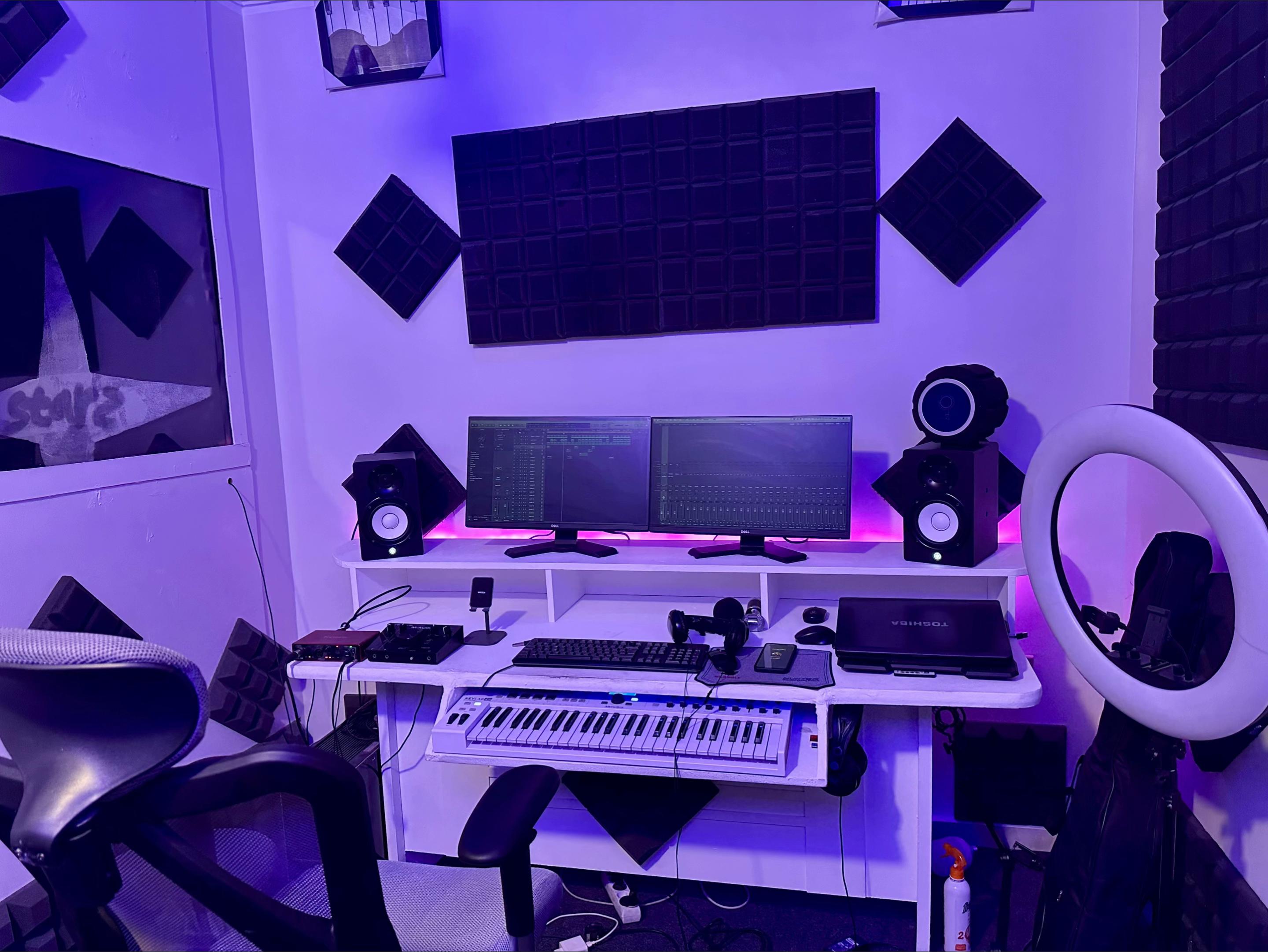 @Starz Recordz Label