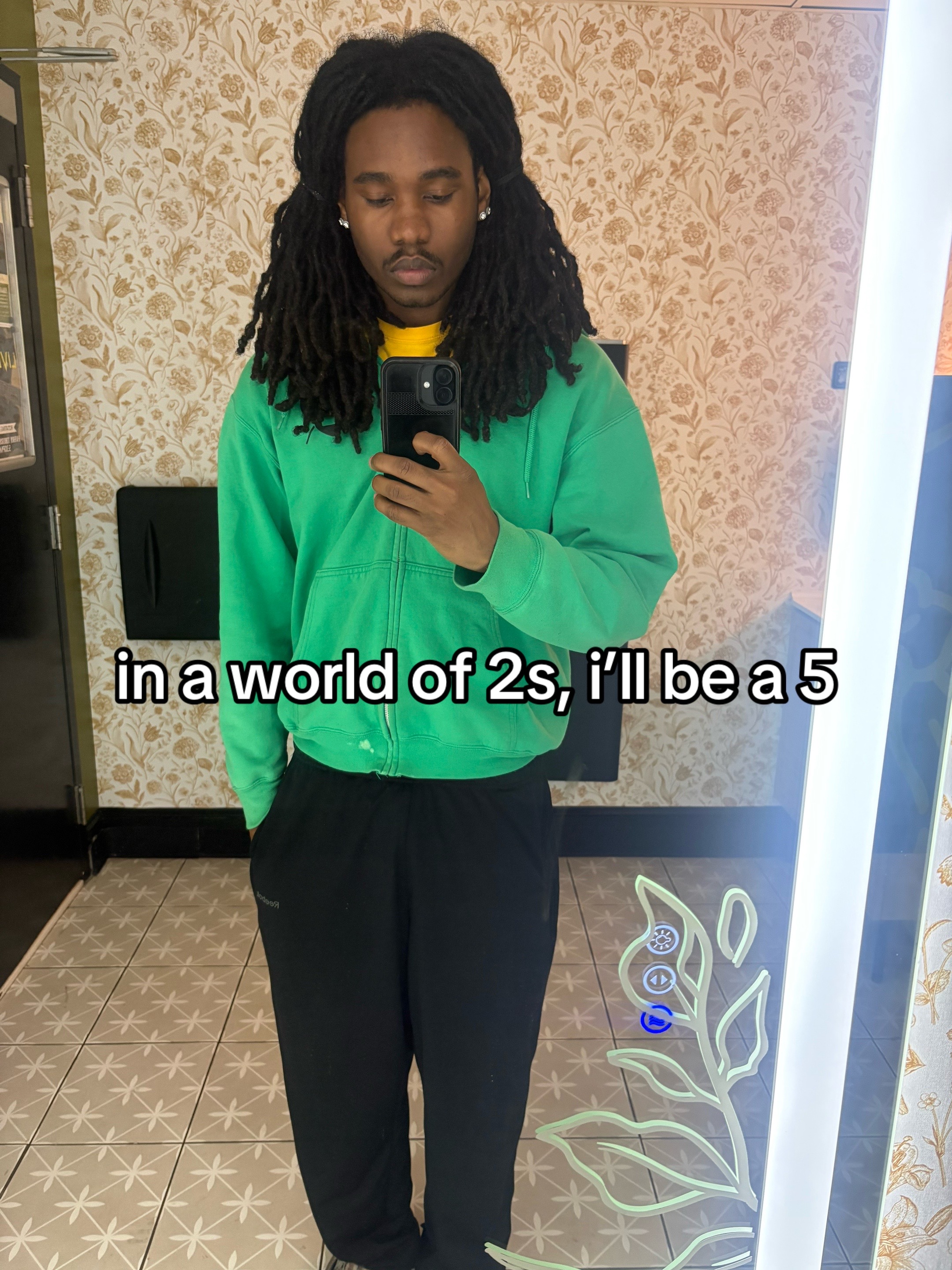 @latarian