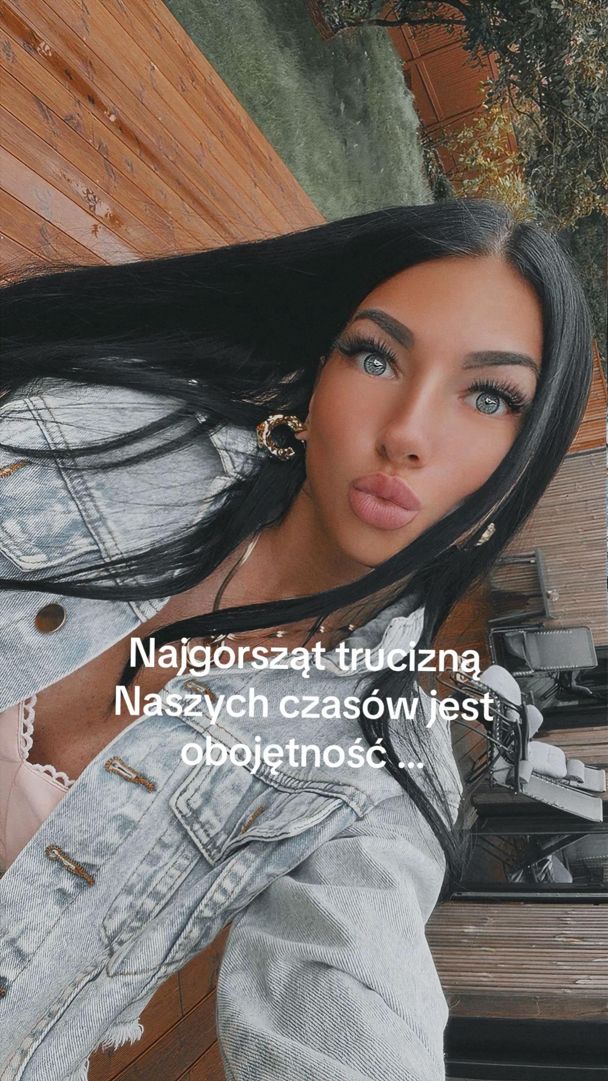 @szalonaalex3