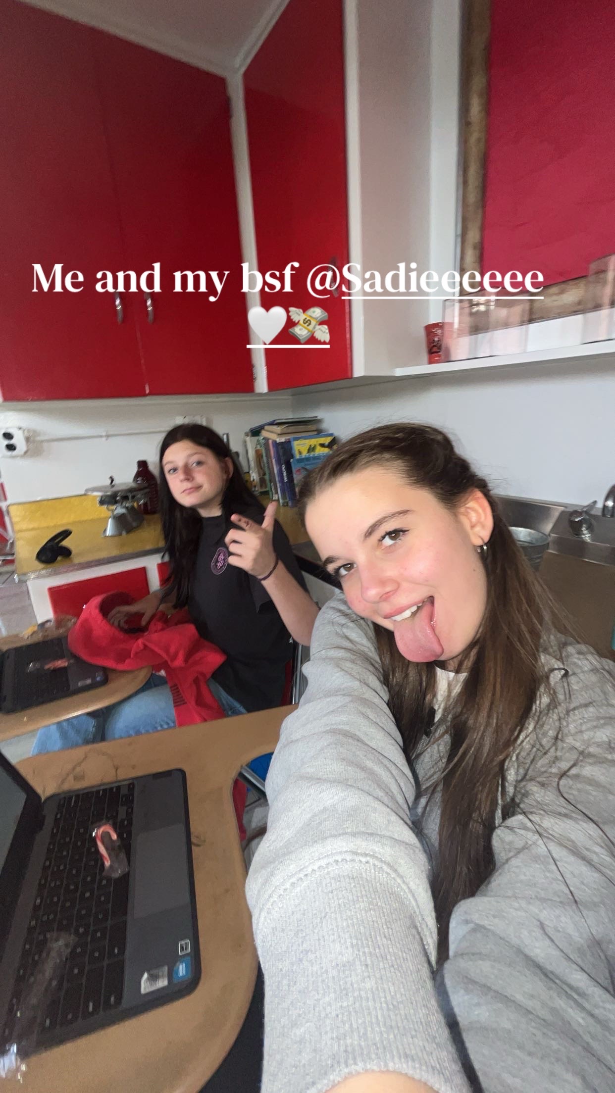 @Ally🫢