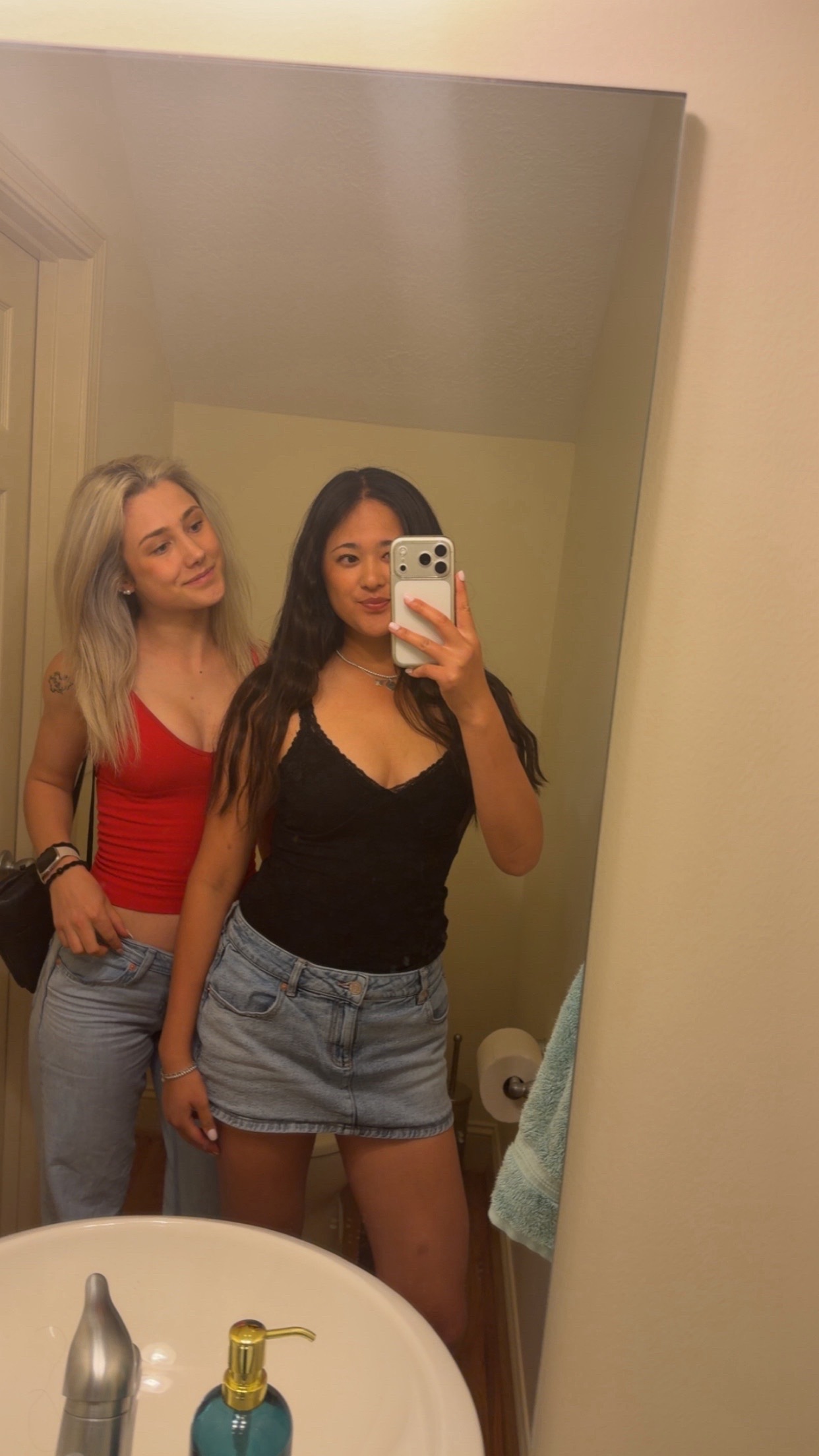 @alinah33