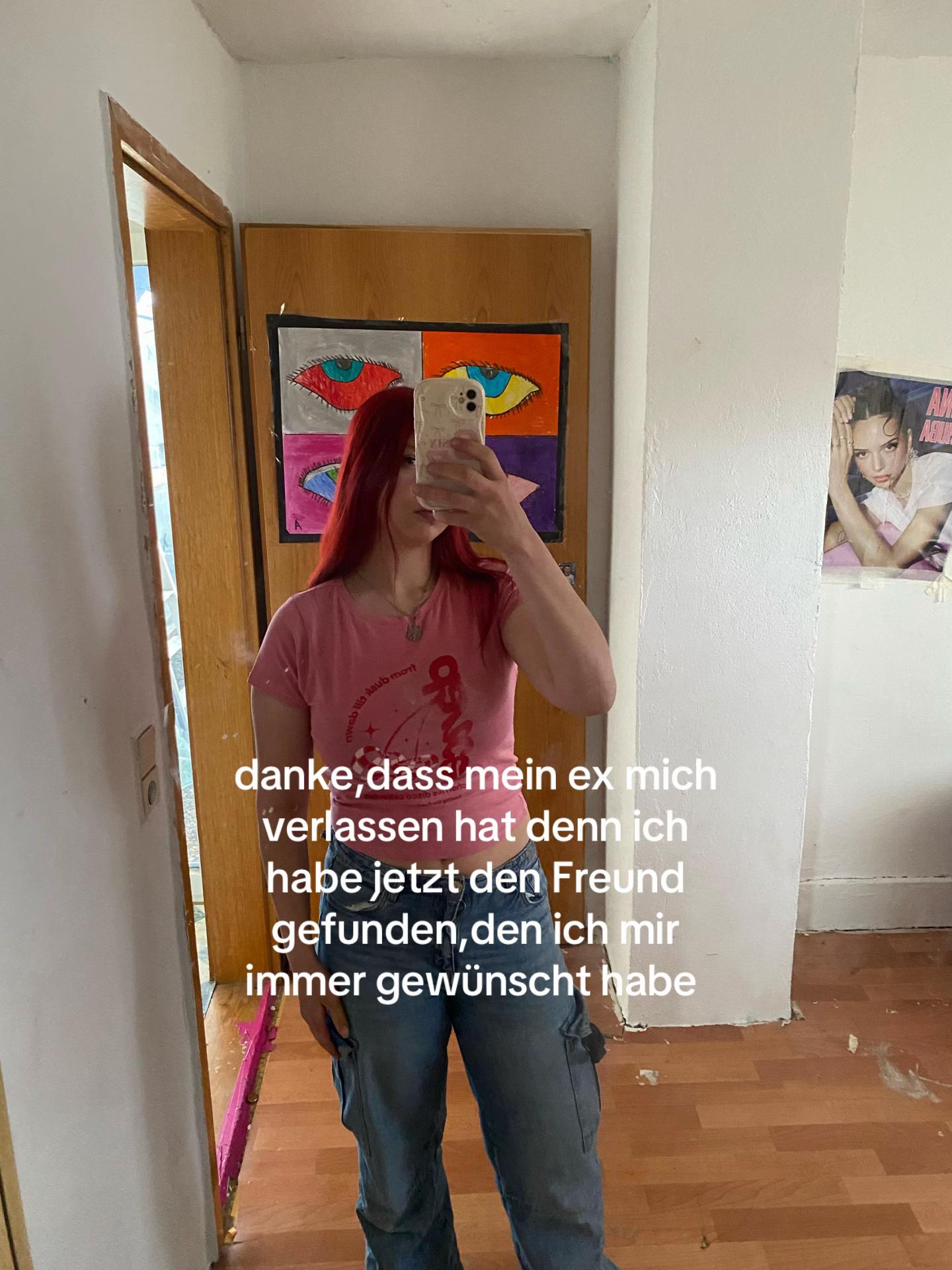@larissabaddie1