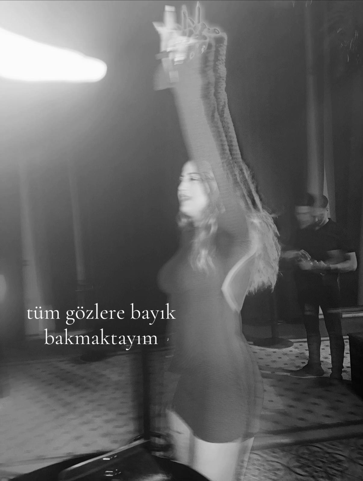 @Oykuece