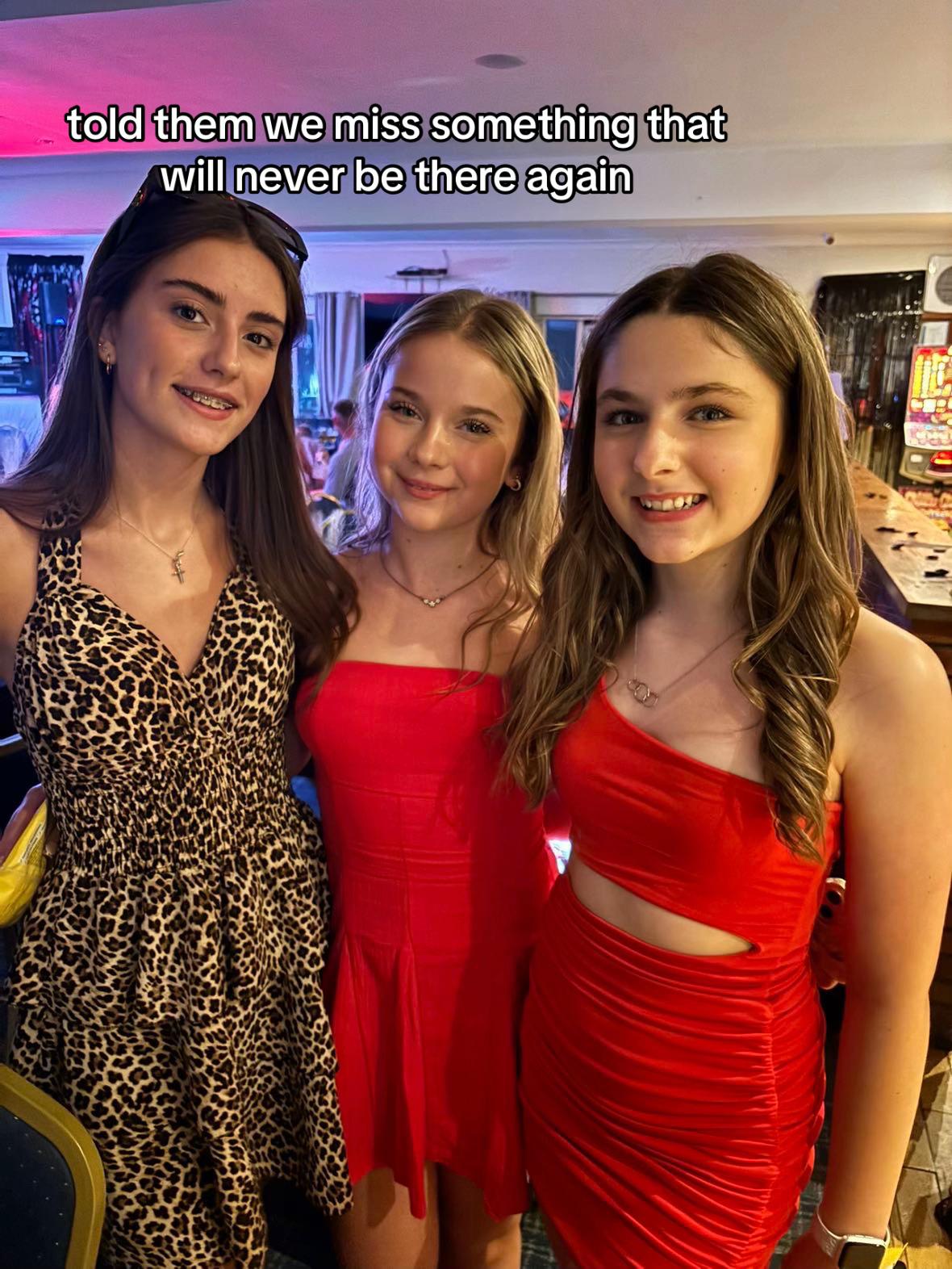 @Scarlet x