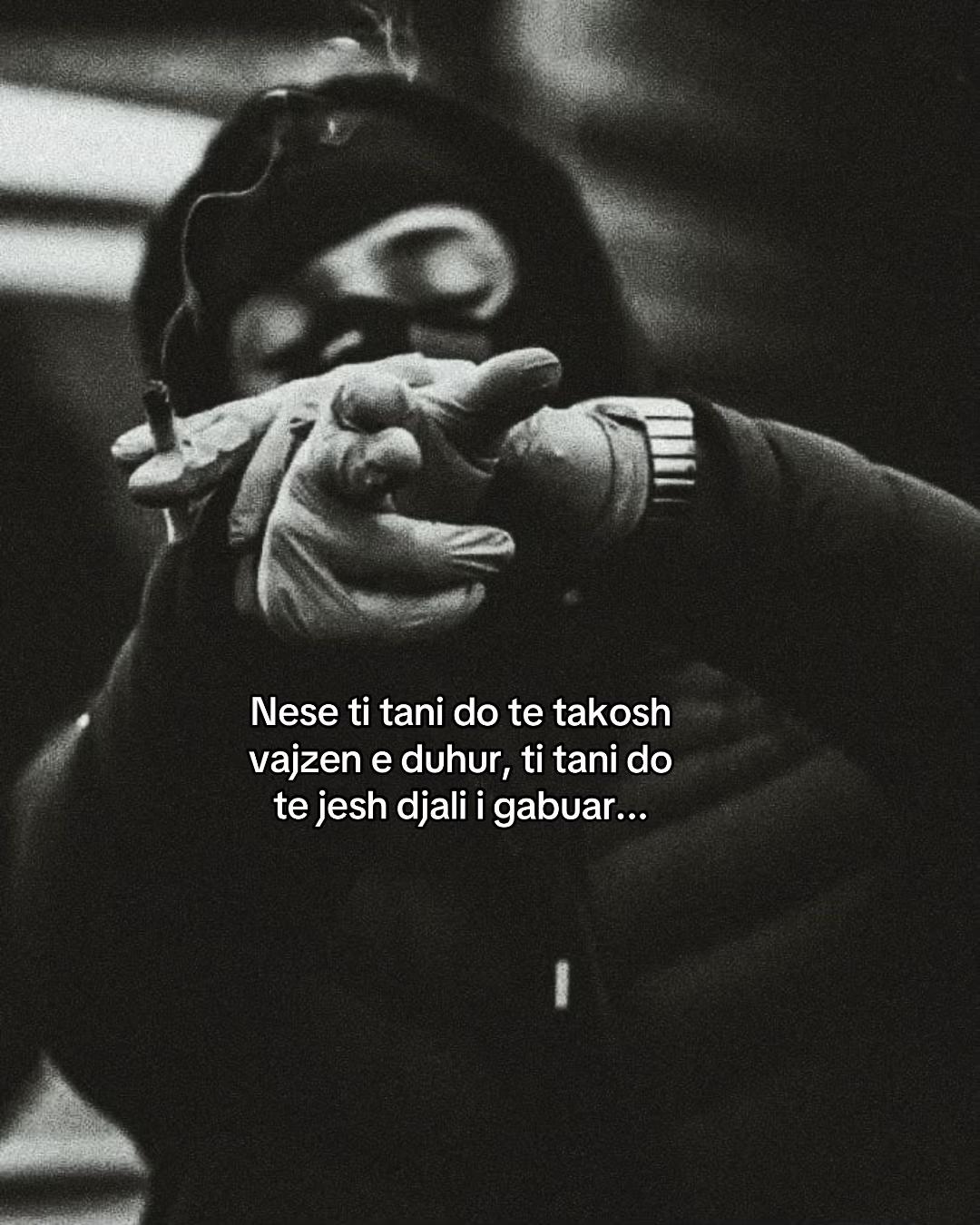 @𝐃𝐨𝐧𝐢 🖤